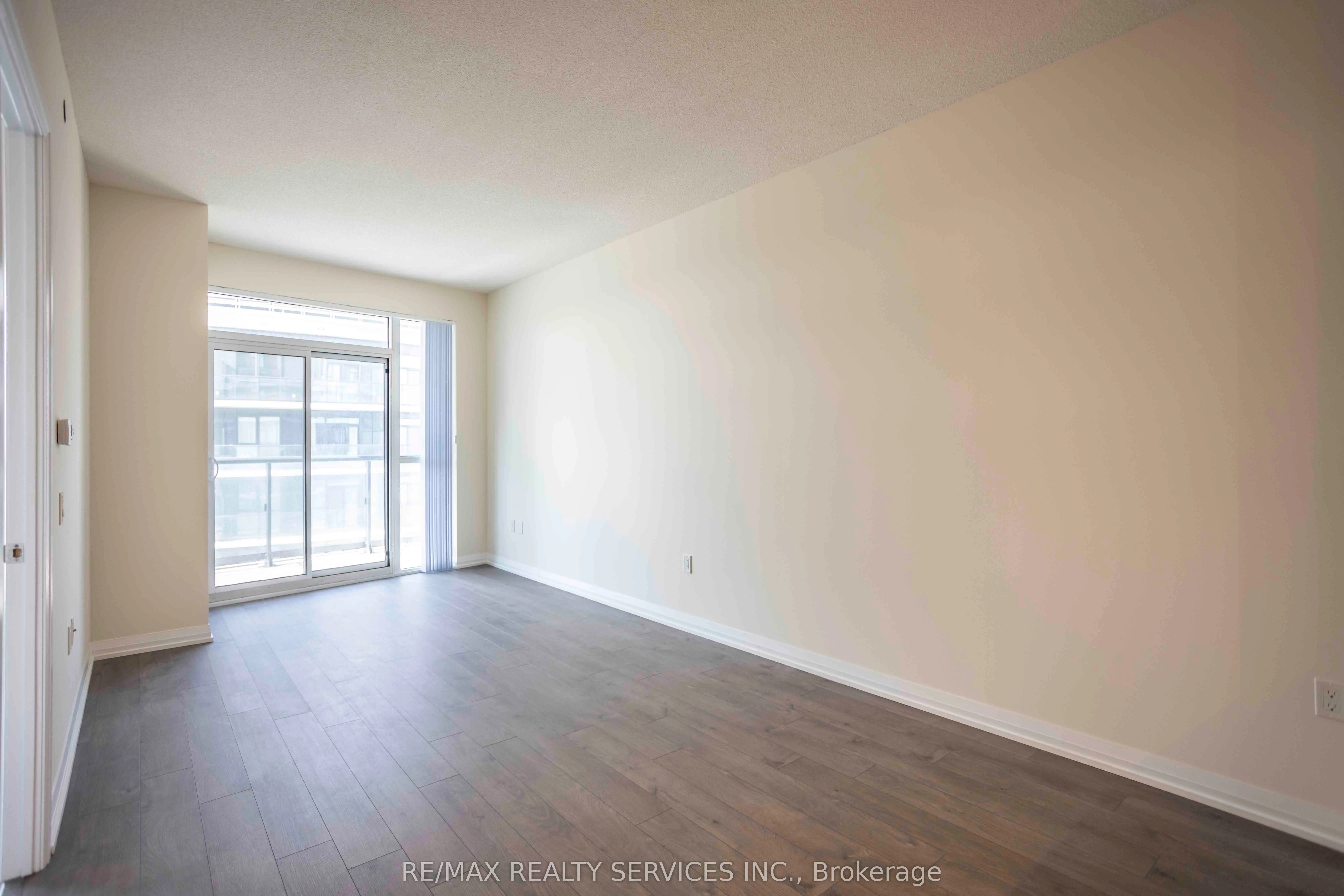 35 Watergarden Drive W, #1215