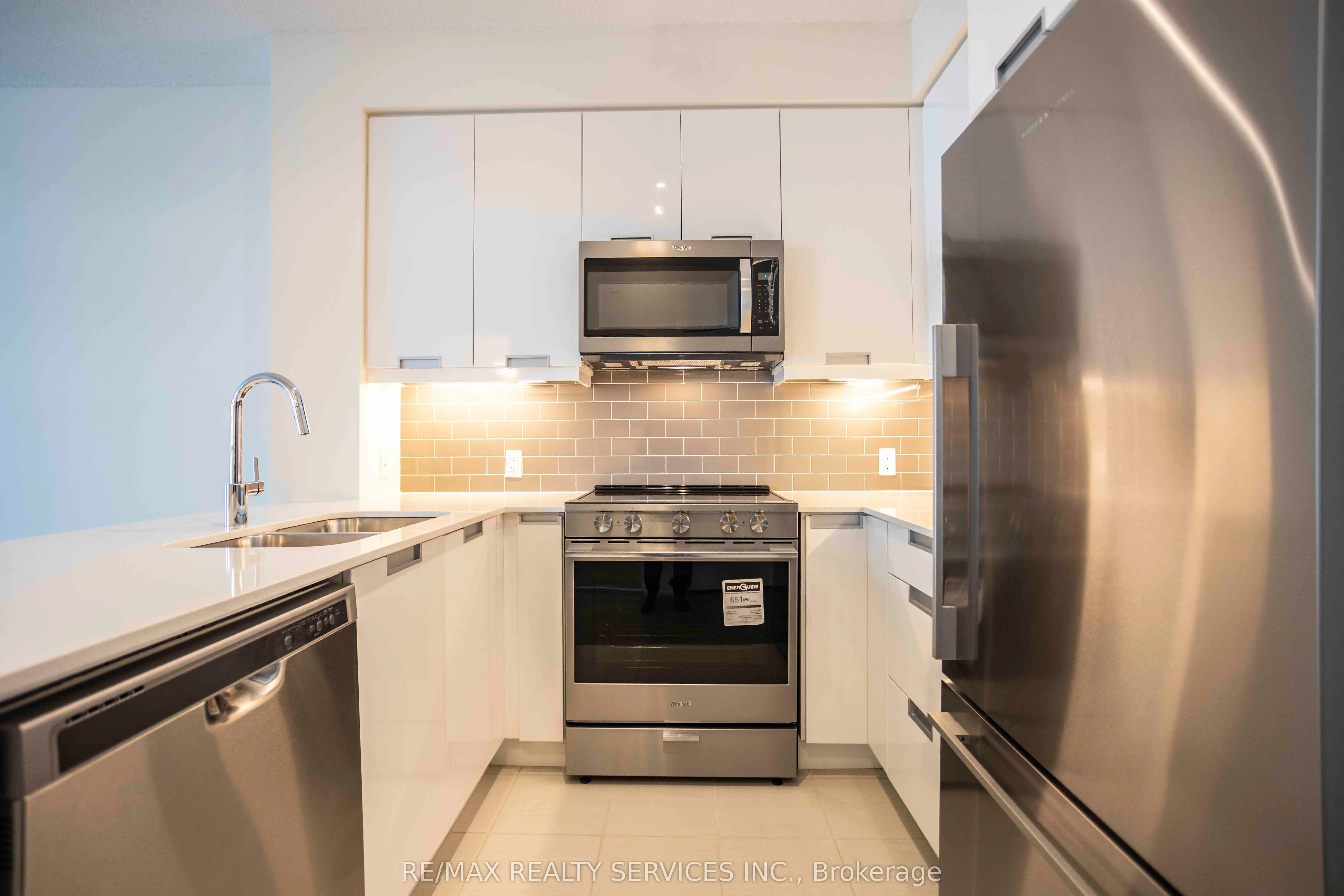 35 Watergarden Drive W, #1215