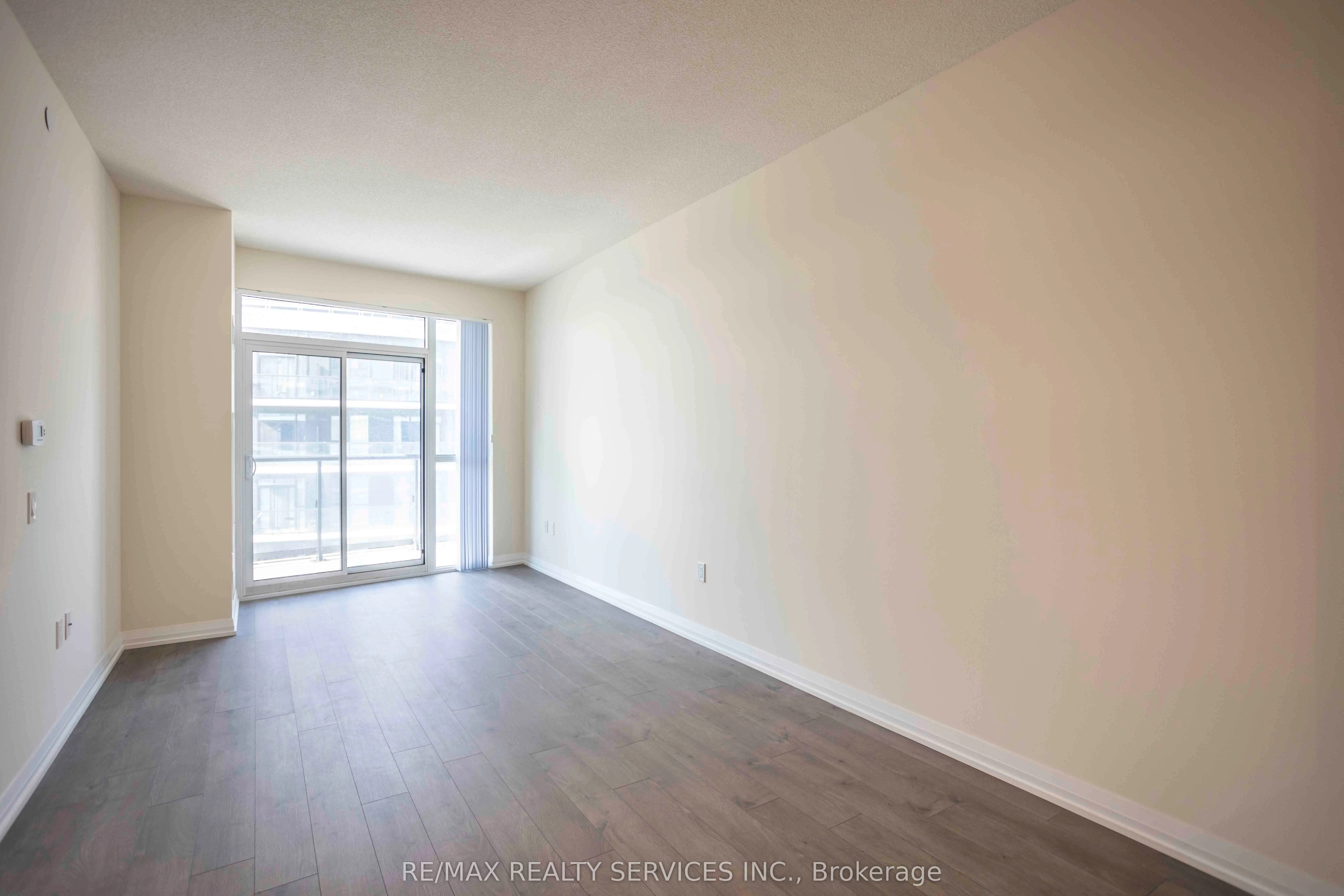 35 Watergarden Drive W, #1215