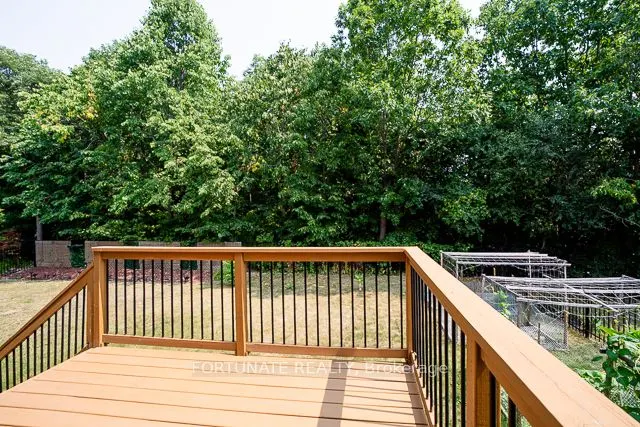 5167 Misty Pine Crescent