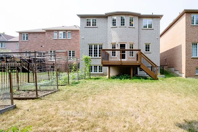 5167 Misty Pine Crescent