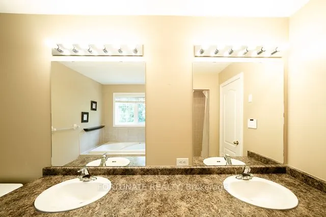 5167 Misty Pine Crescent
