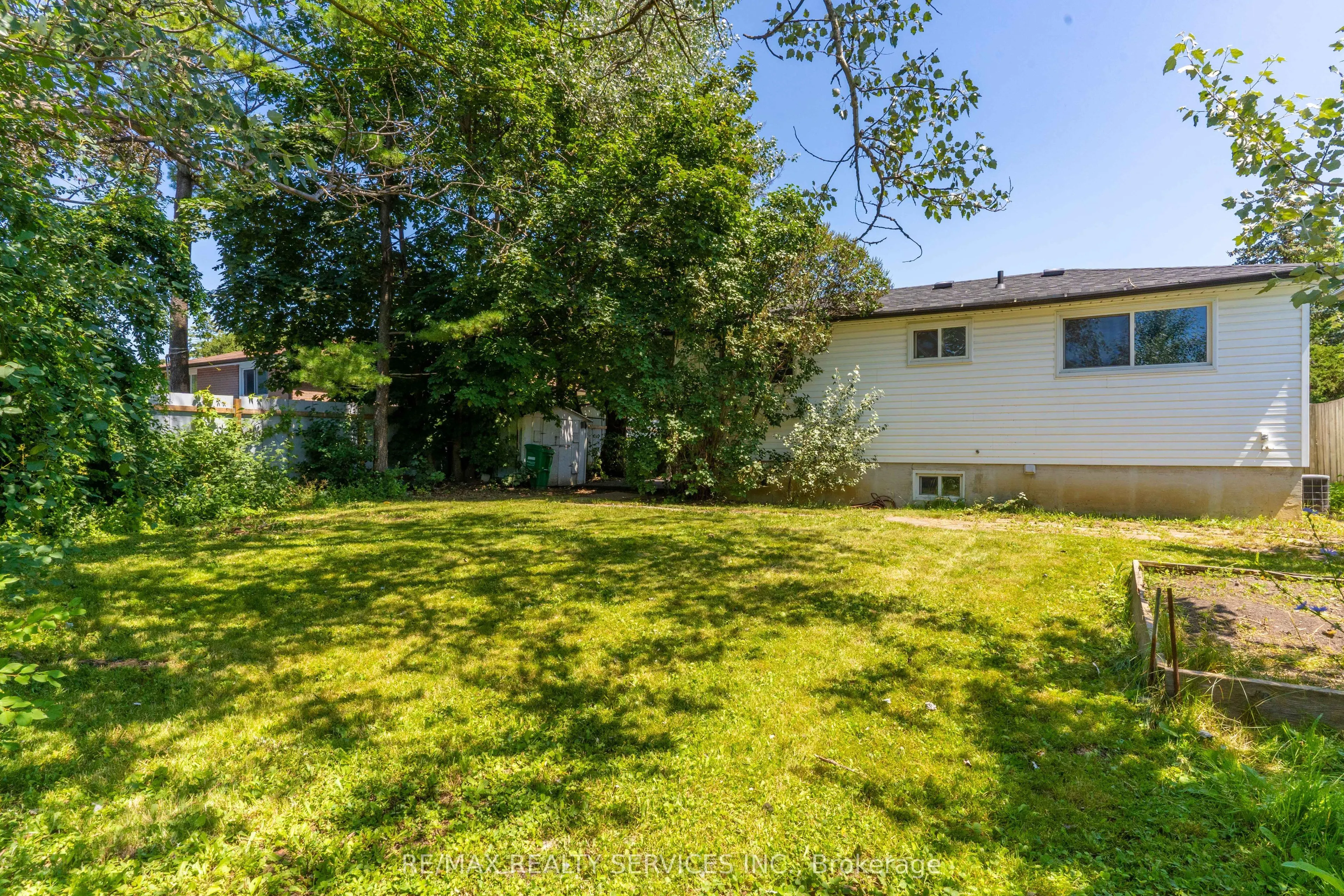 23 Fidelia Crescent