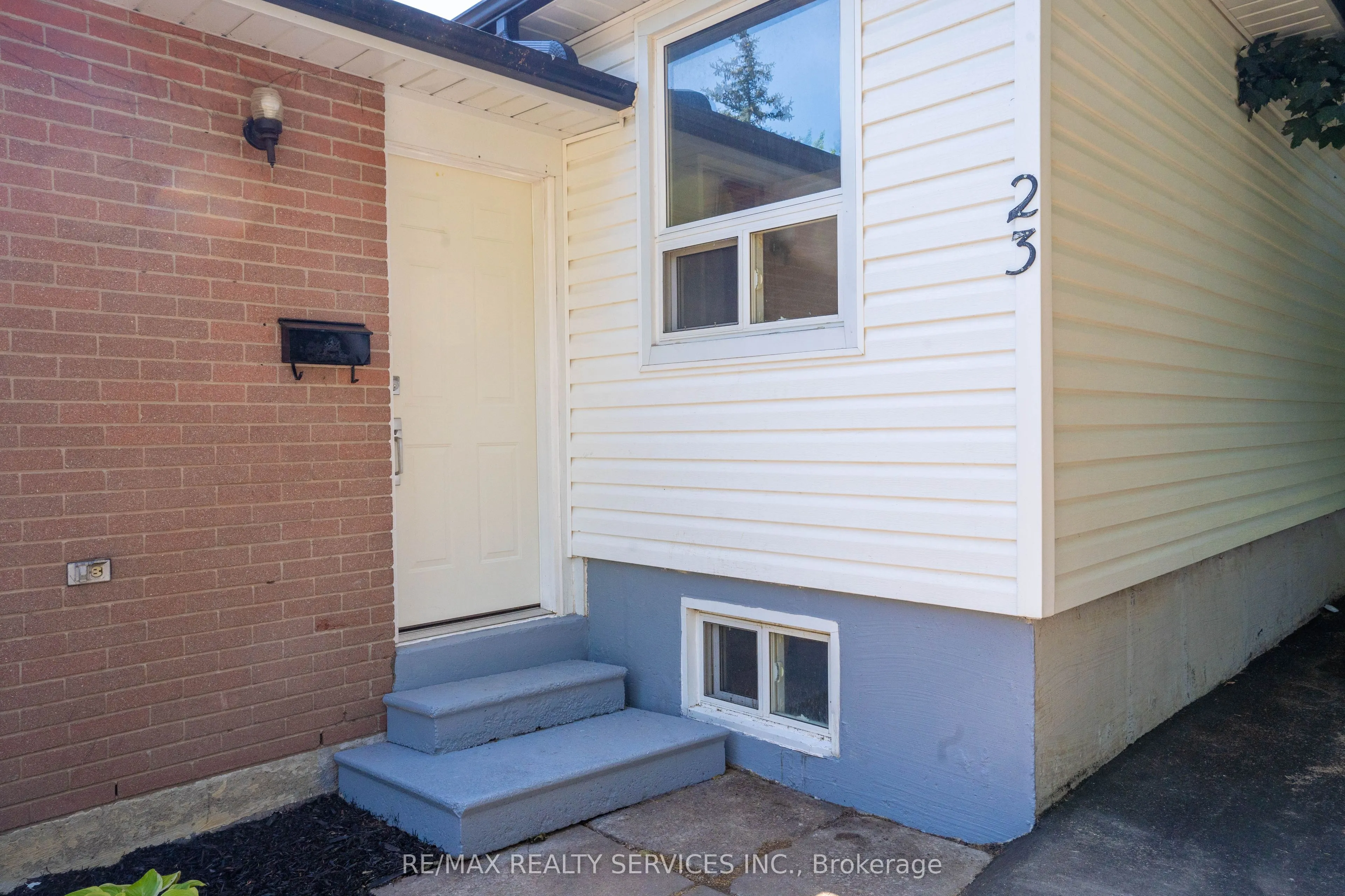 23 Fidelia Crescent