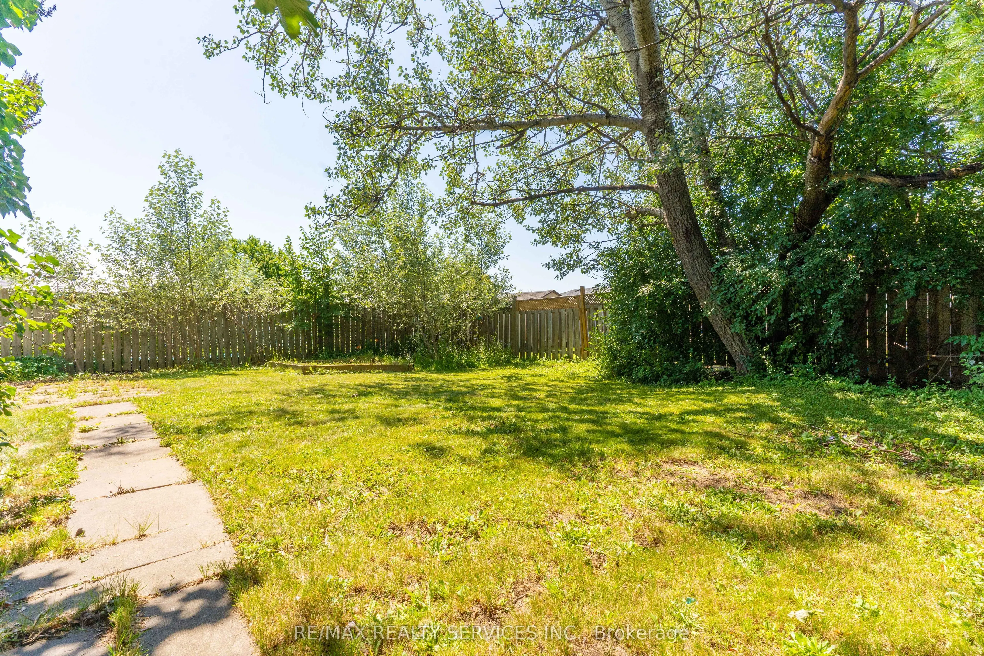 23 Fidelia Crescent