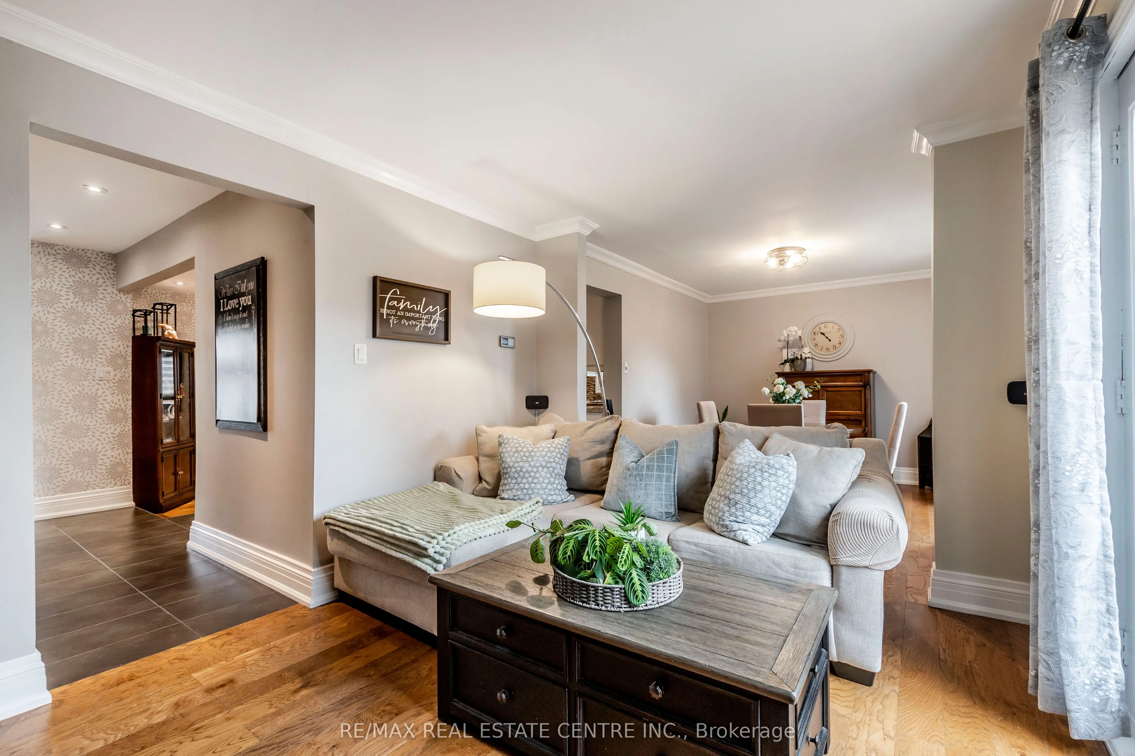 481 Bell Street