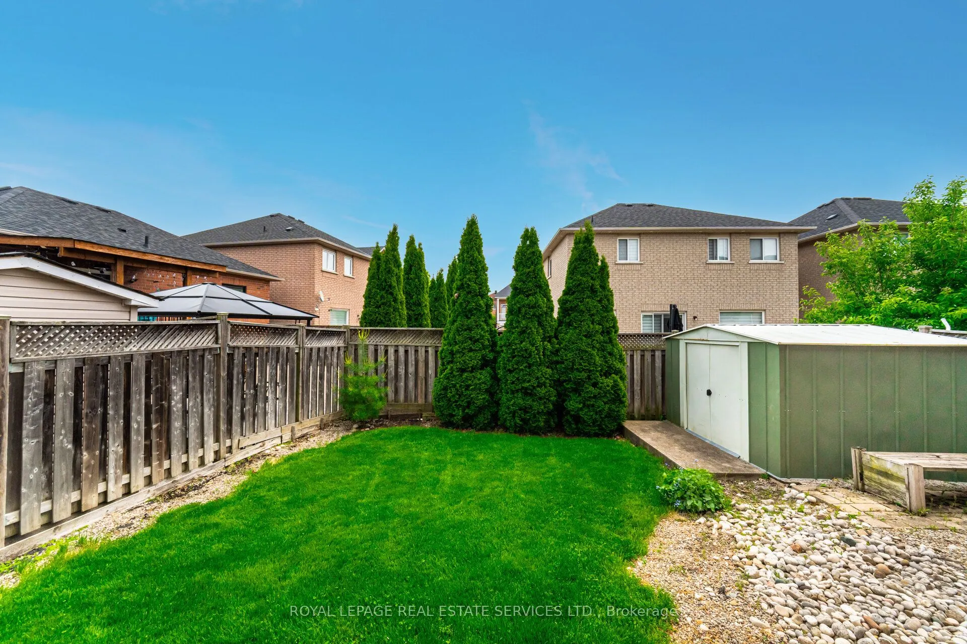 3896 Bloomington Crescent