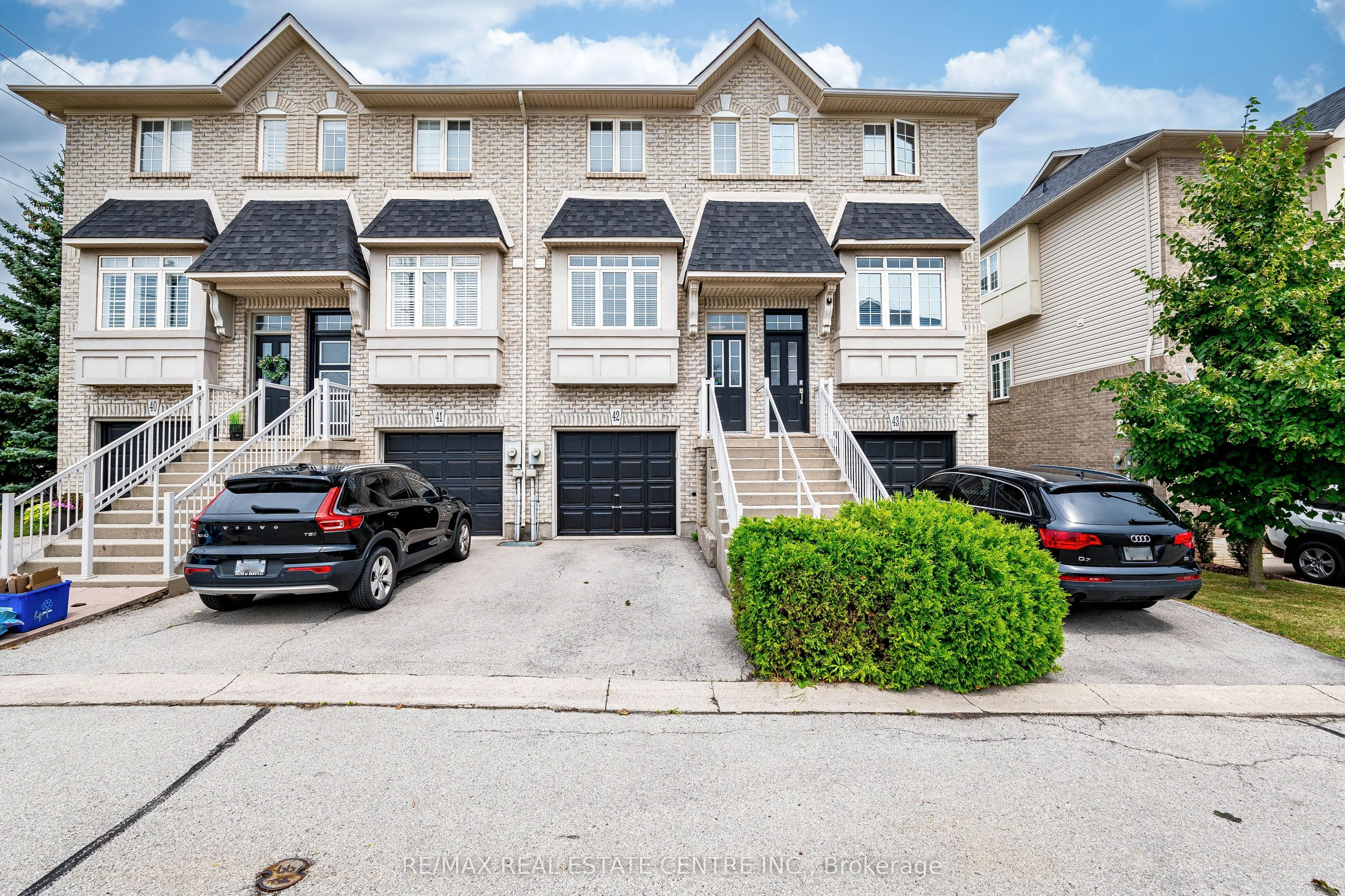 5080 Fairview Street, #42