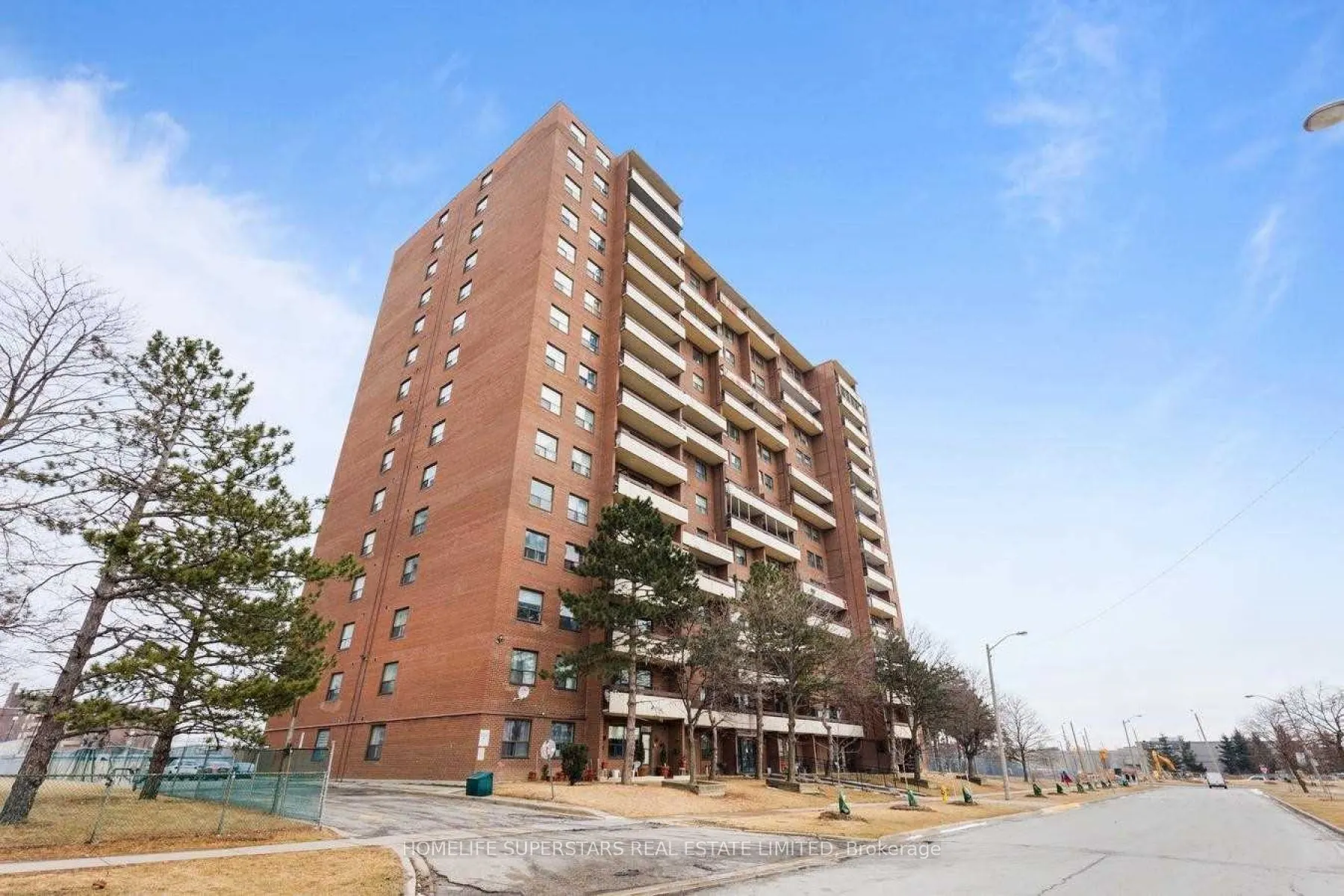 45 Silverstone Drive, #307