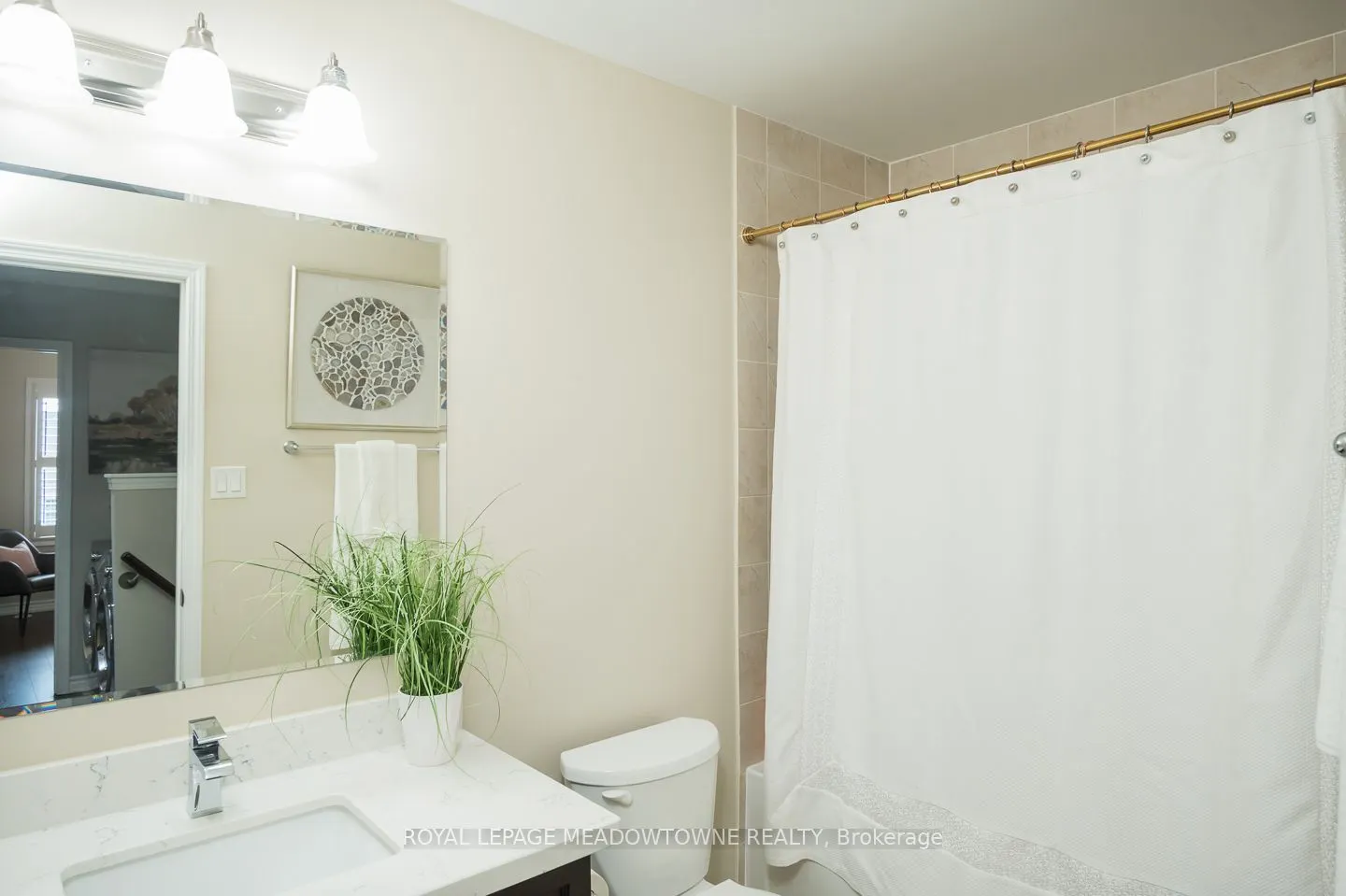 298 Reis Place