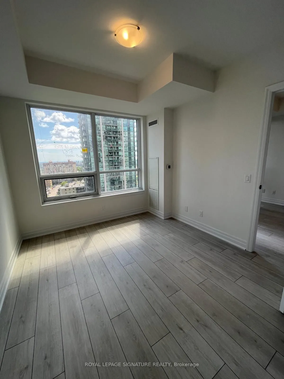 30 Elm Drive, #1007