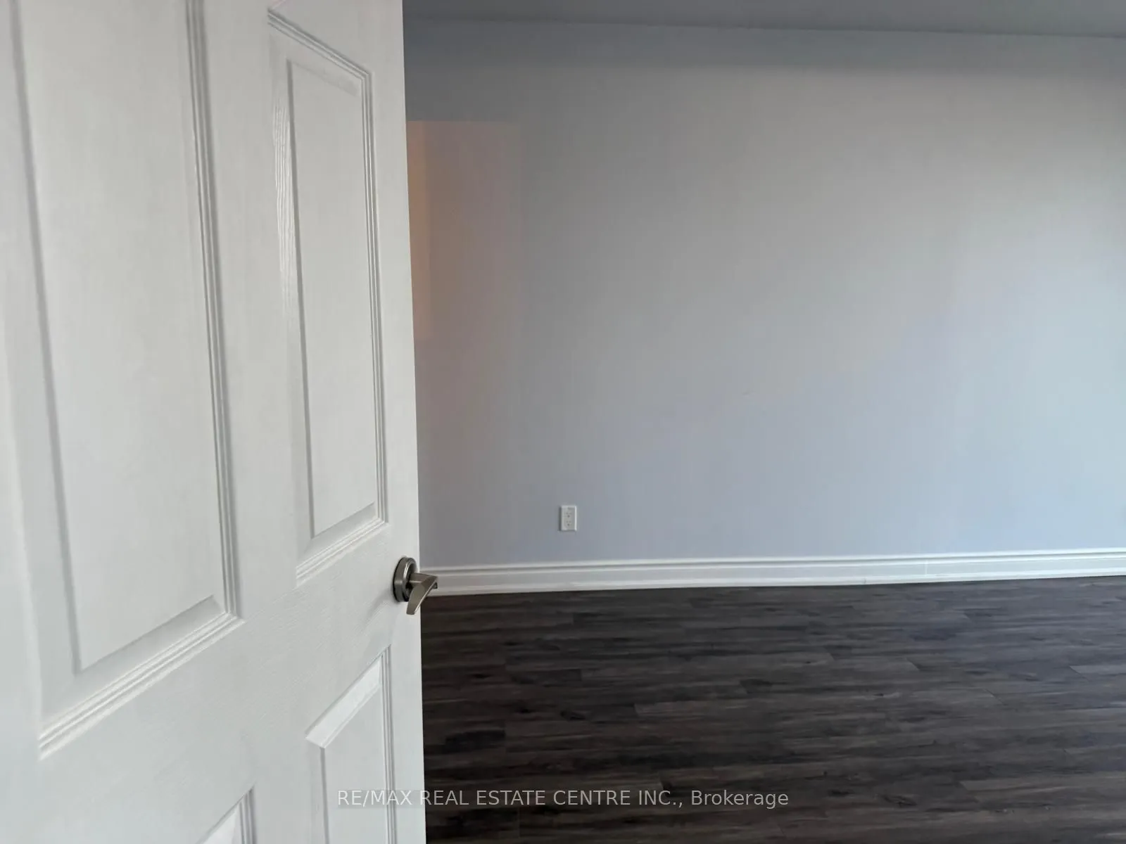 339 Rathburn Road W, #1905