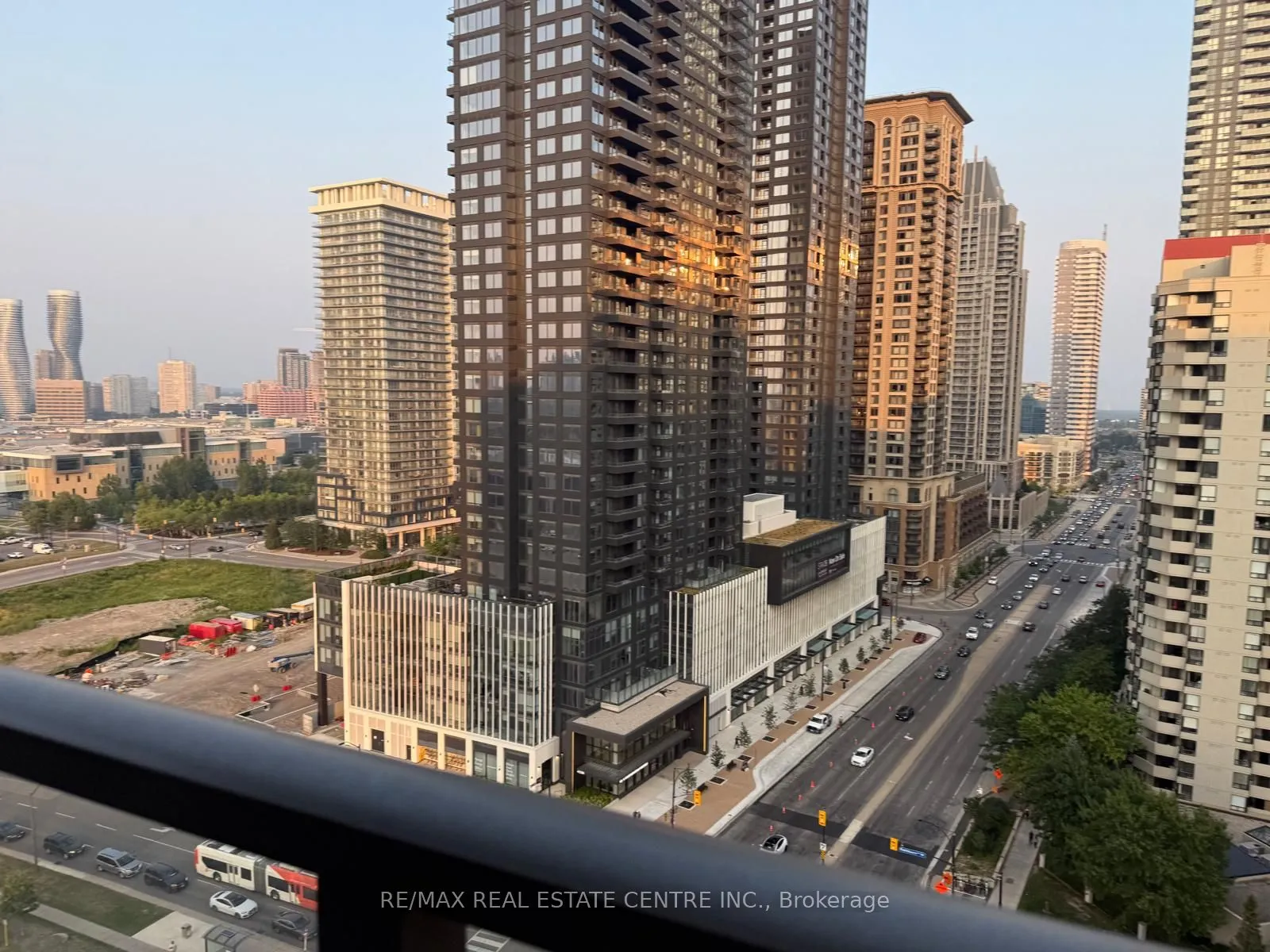 339 Rathburn Road W, #1905