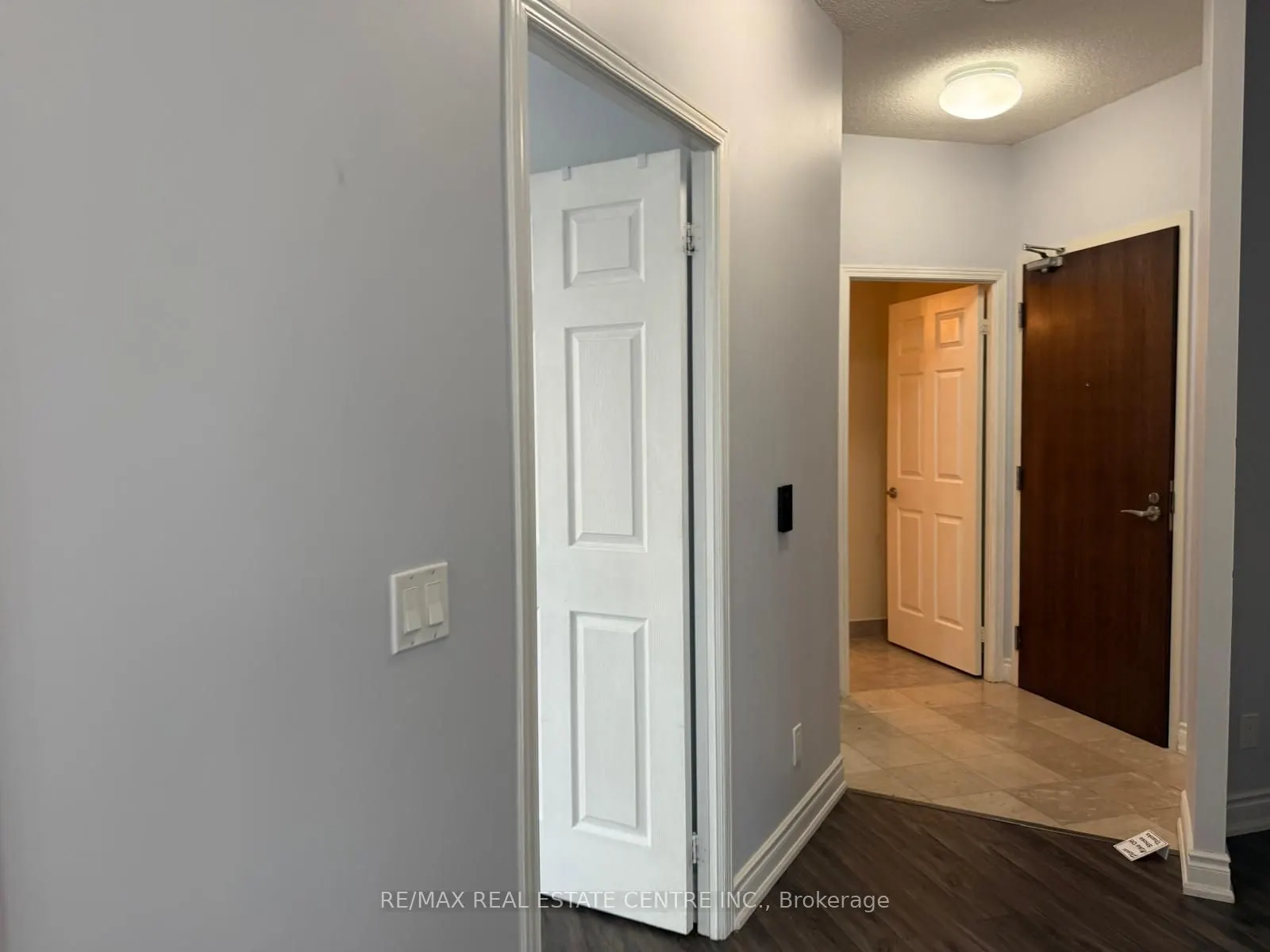 339 Rathburn Road W, #1905