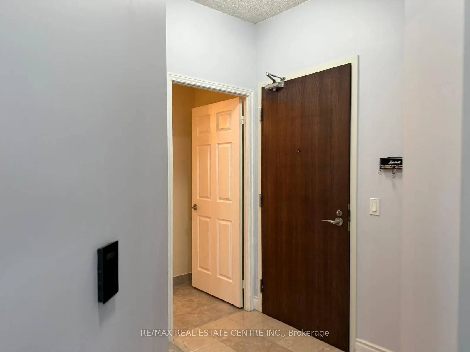 339 Rathburn Road W, #1905