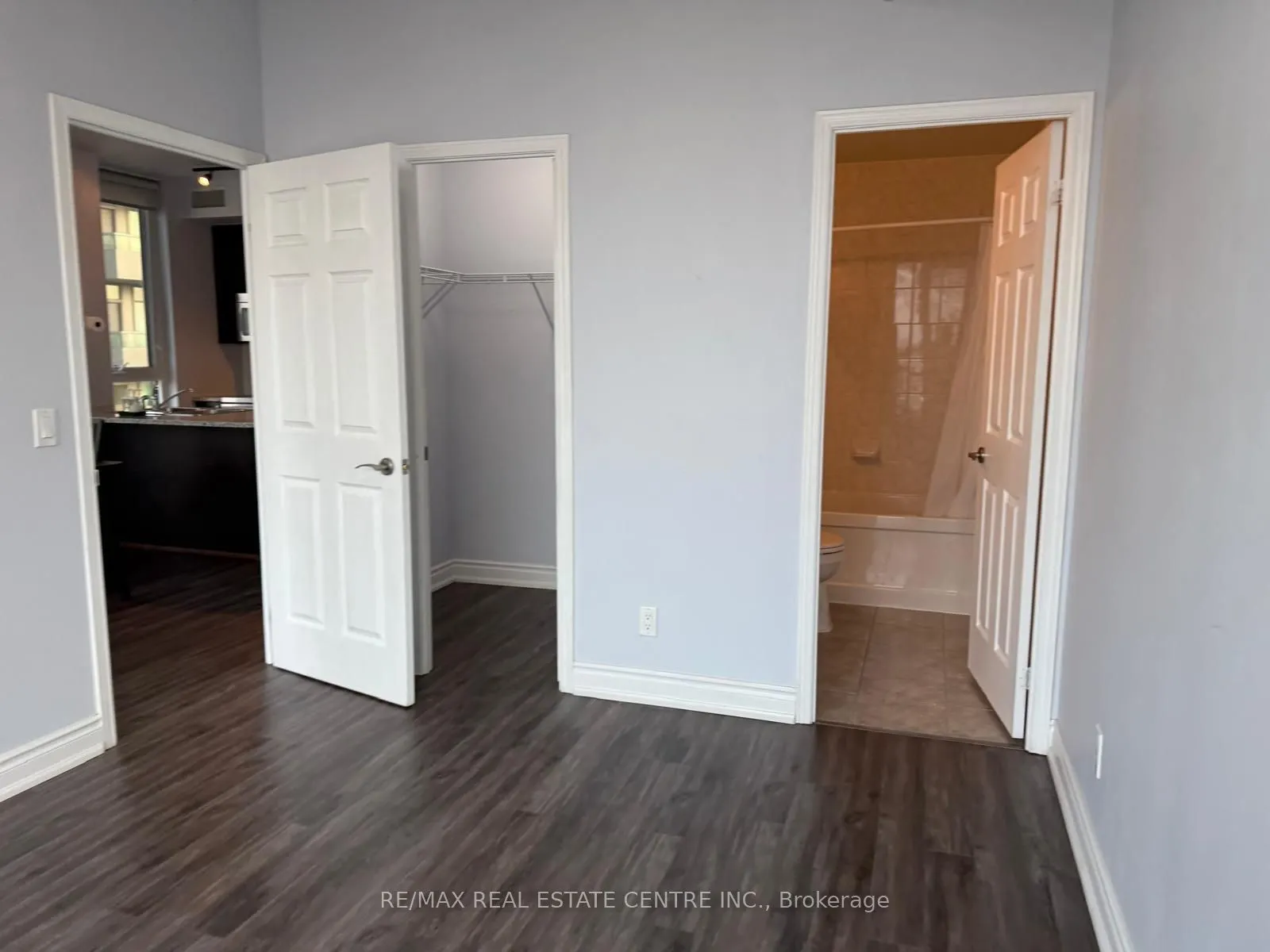339 Rathburn Road W, #1905