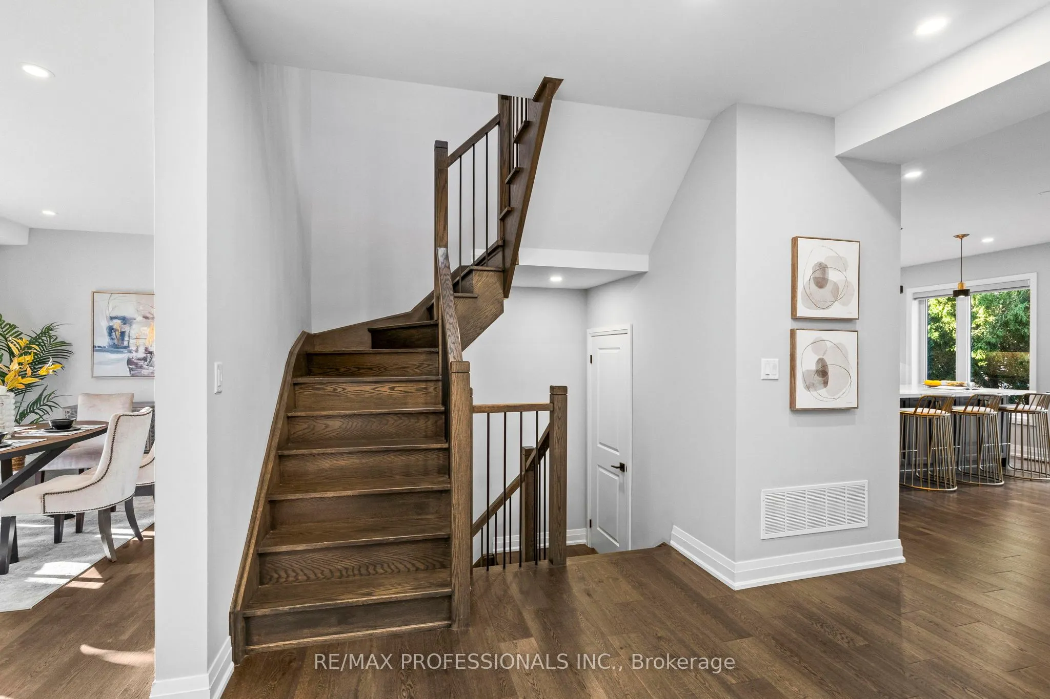11 Odessa Avenue