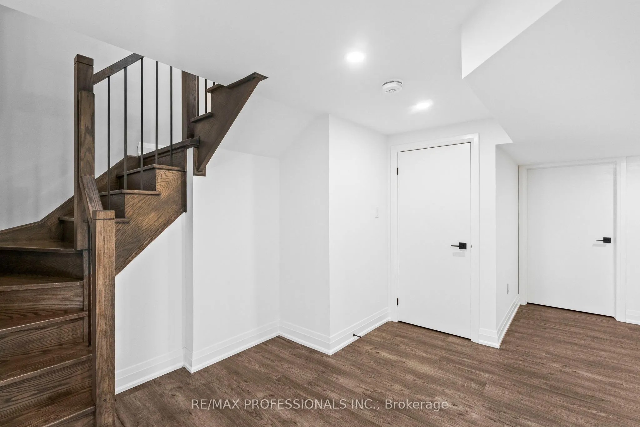 11 Odessa Avenue