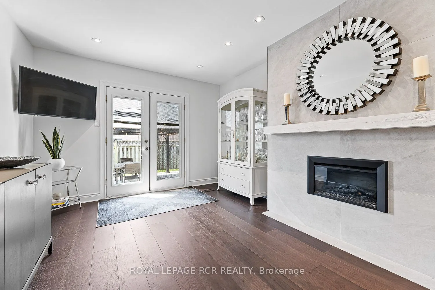 44 Fountainbridge Drive