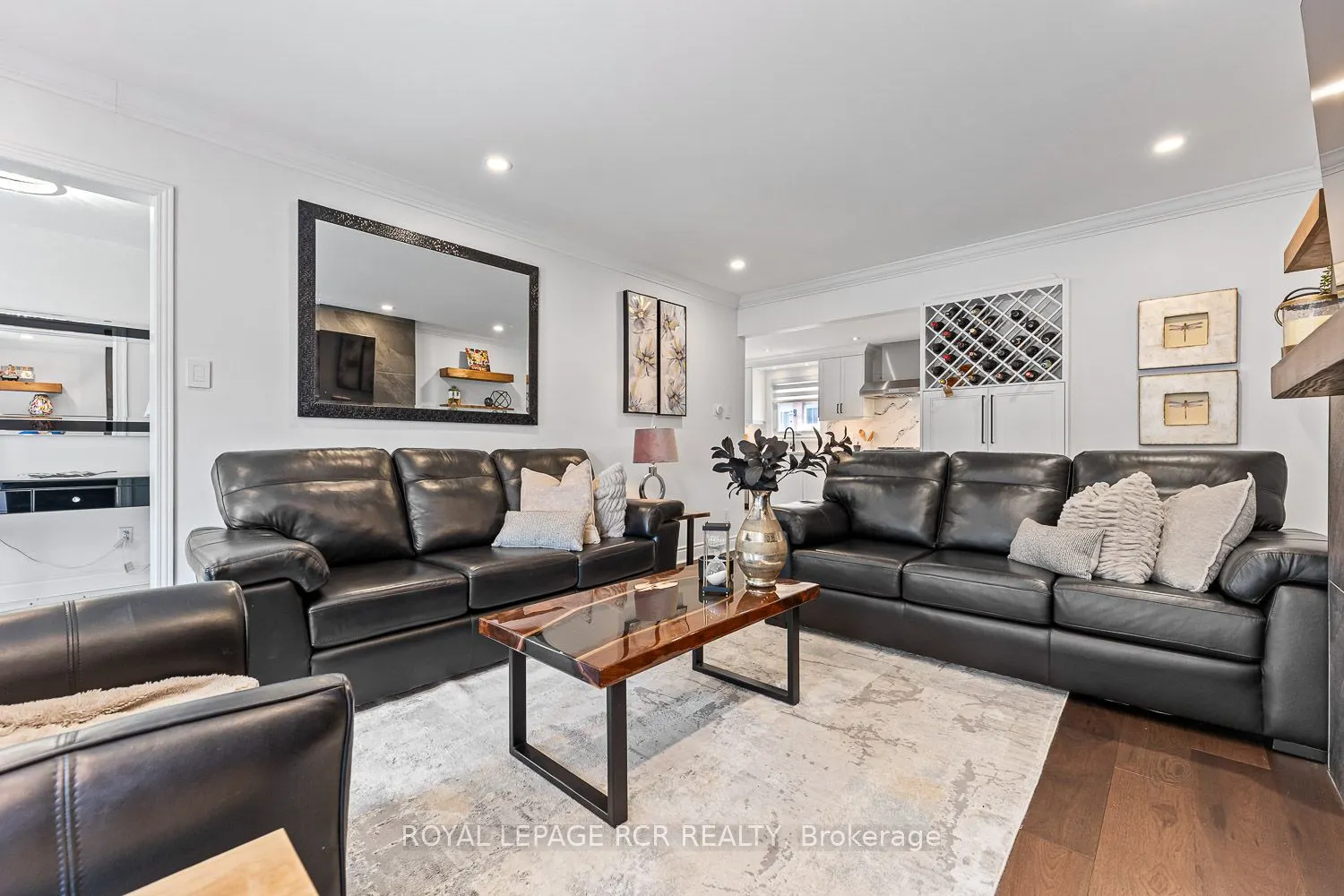 44 Fountainbridge Drive