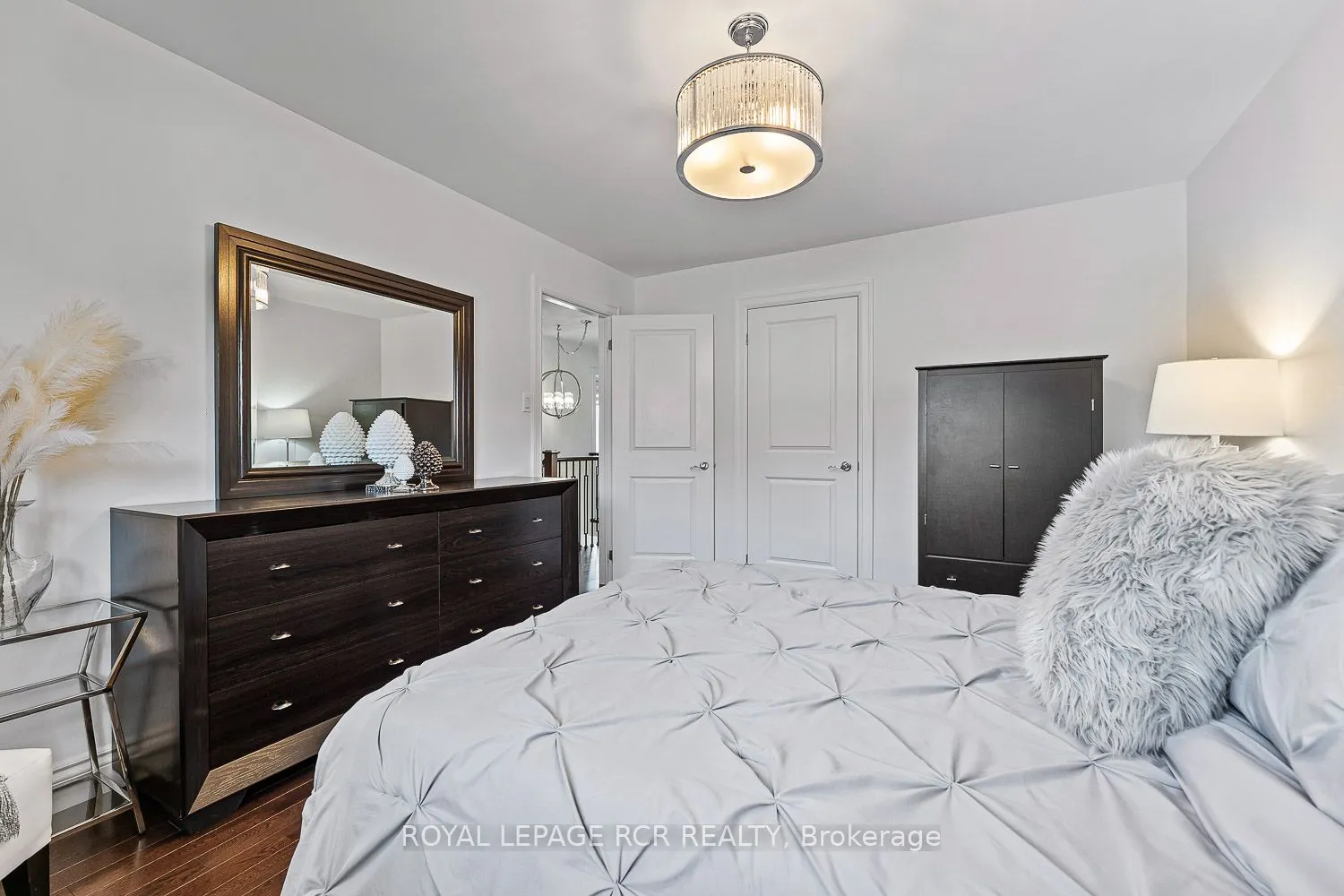 44 Fountainbridge Drive