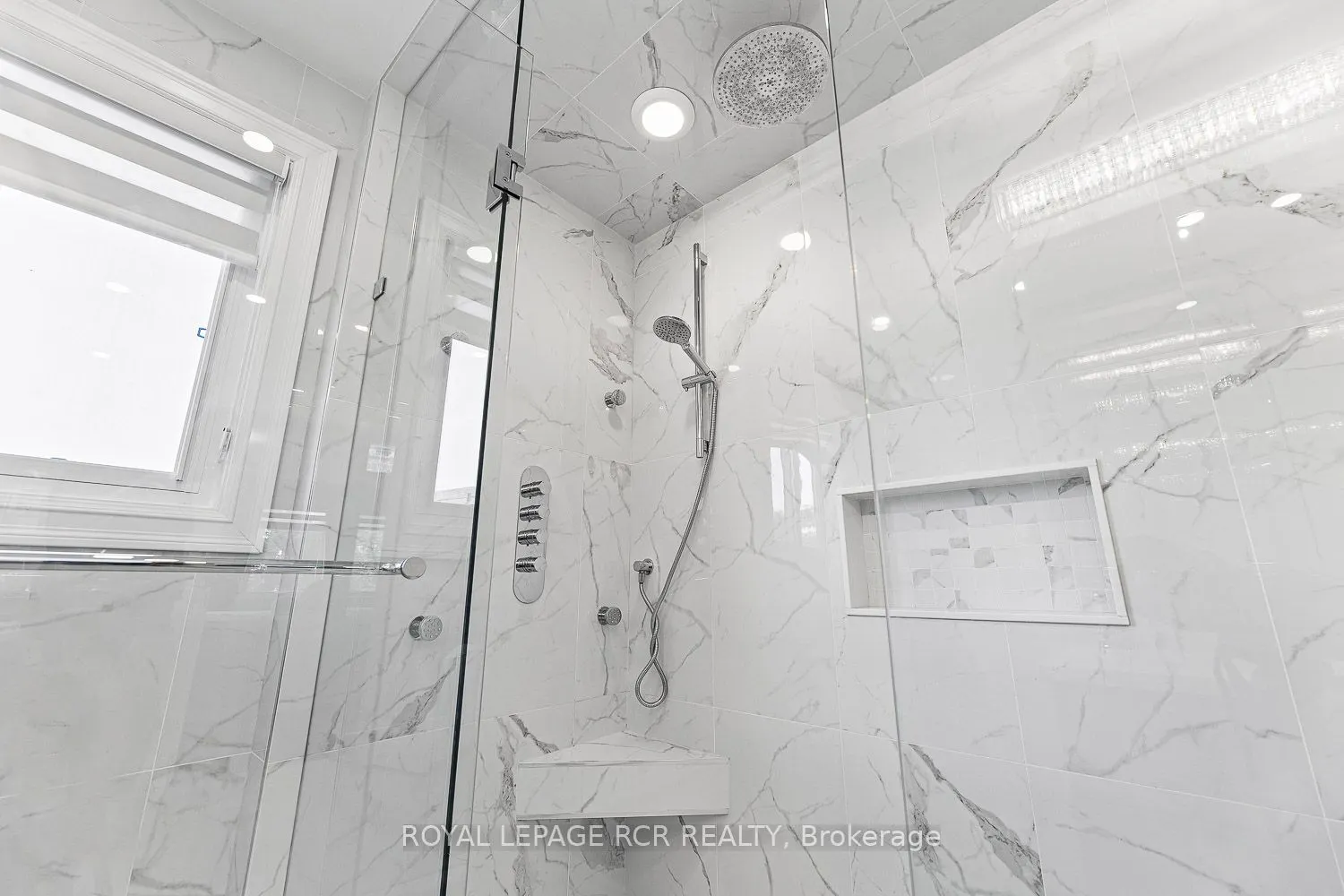 44 Fountainbridge Drive