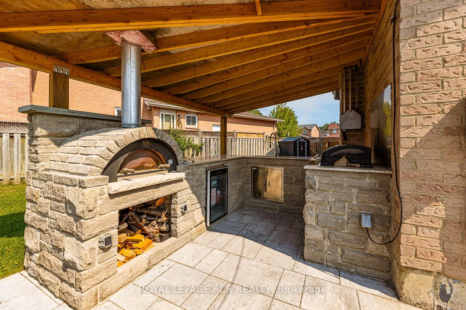 44 Fountainbridge Drive