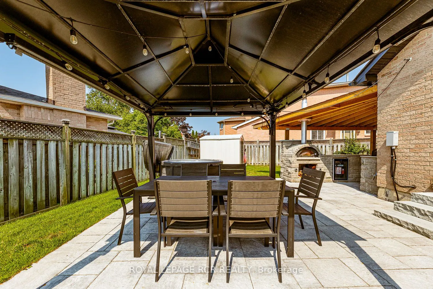 44 Fountainbridge Drive