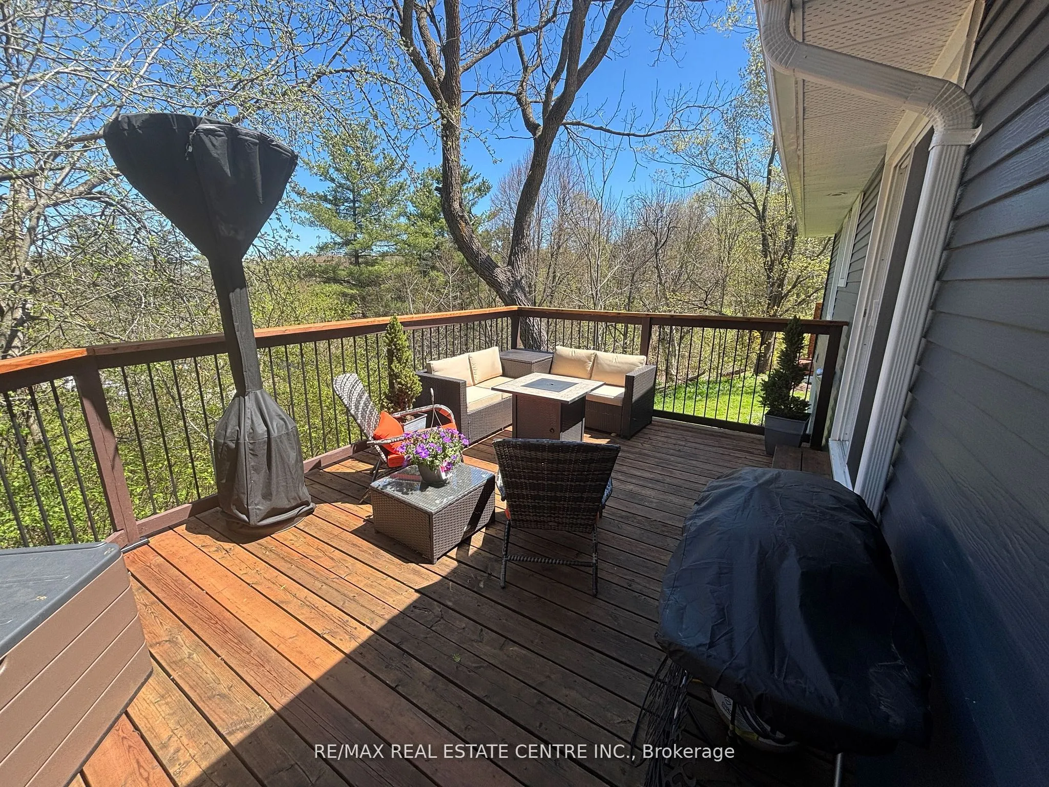 17257 Old Main Street