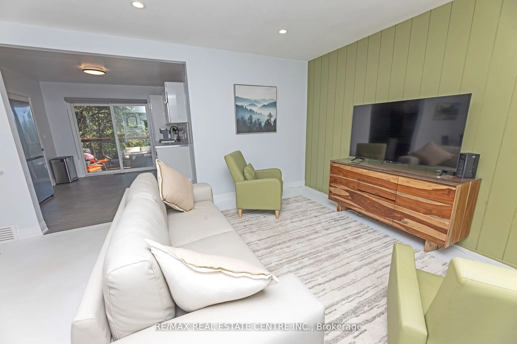 17257 Old Main Street