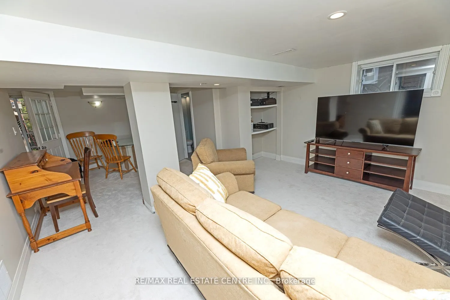 17257 Old Main Street