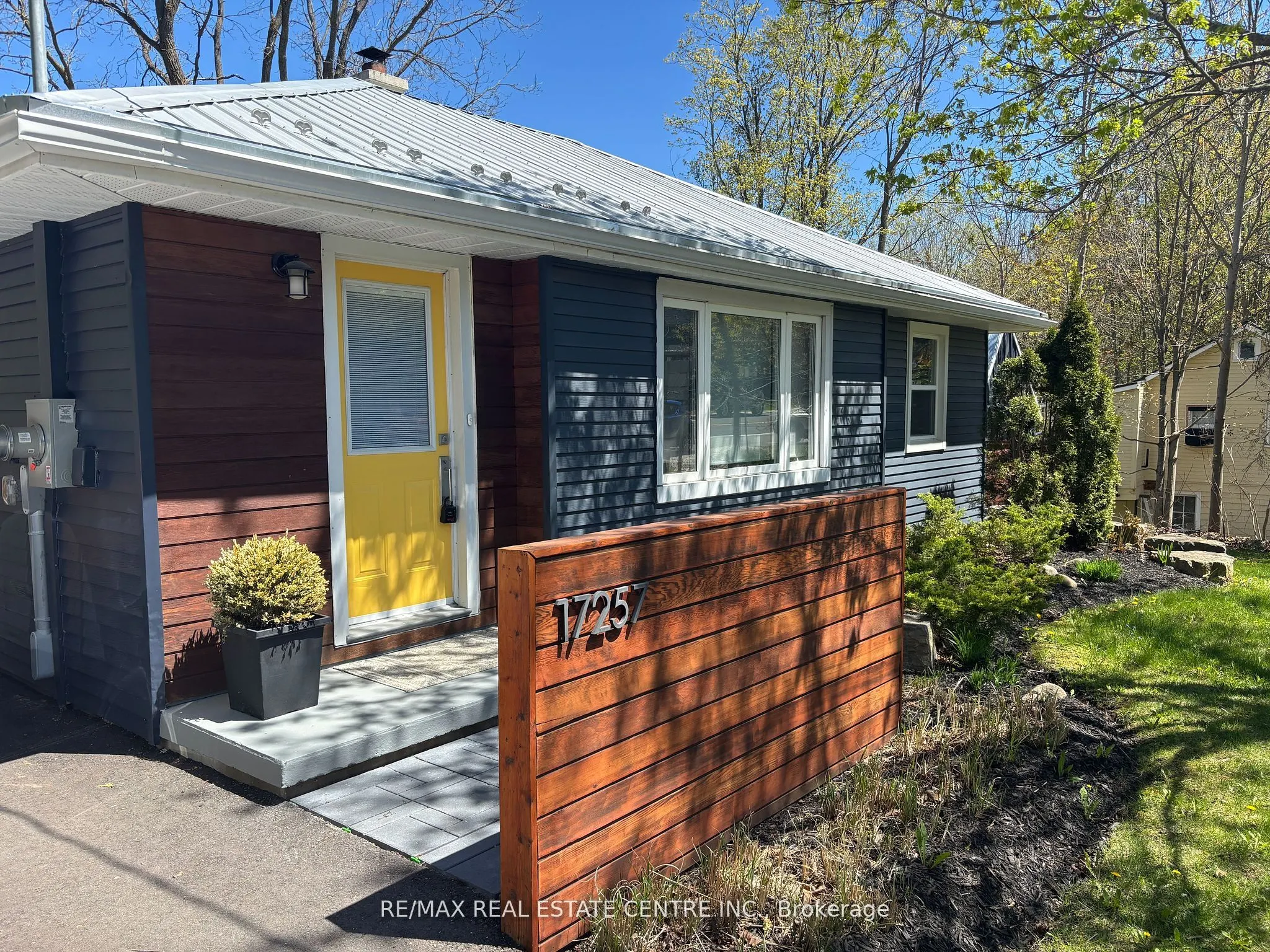 17257 Old Main Street