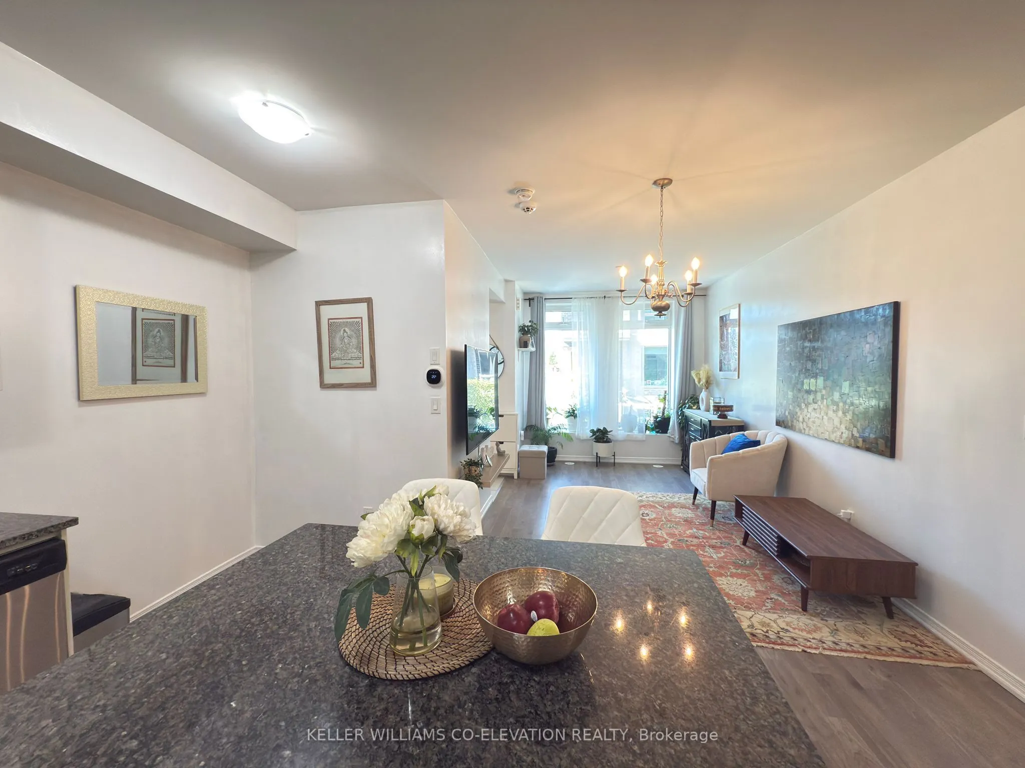 11 Applewood Lane, #112