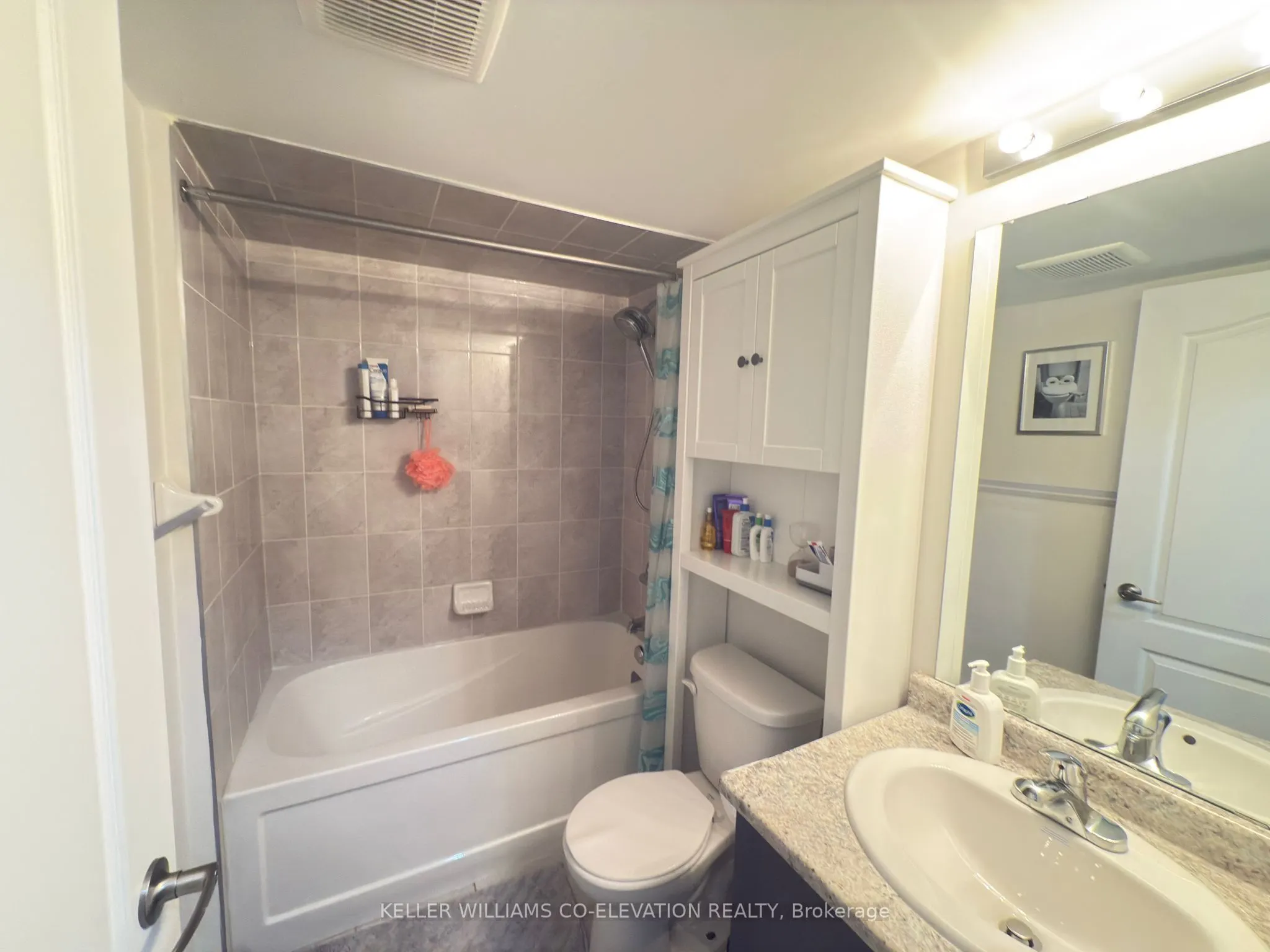 11 Applewood Lane, #112