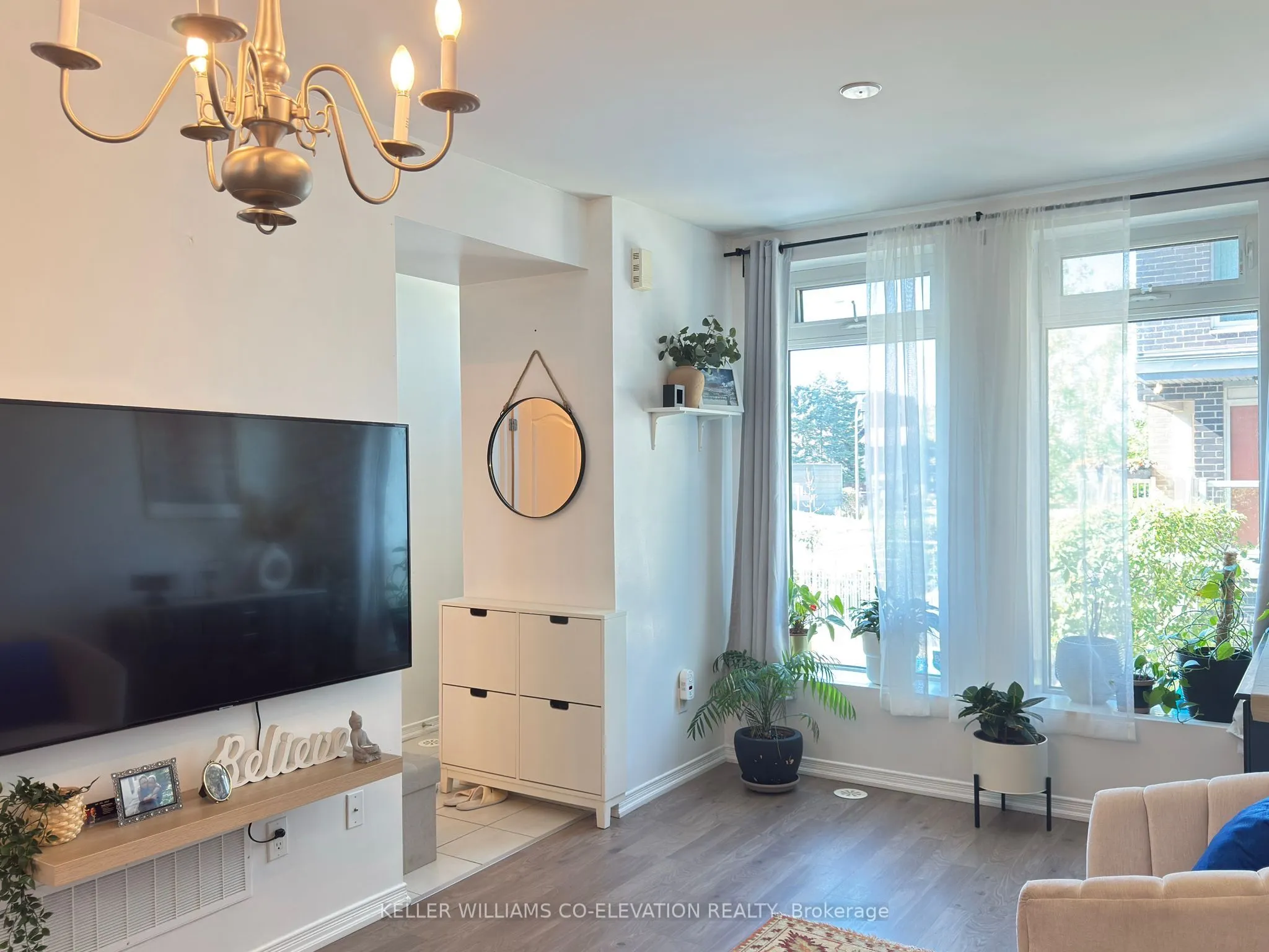 11 Applewood Lane, #112