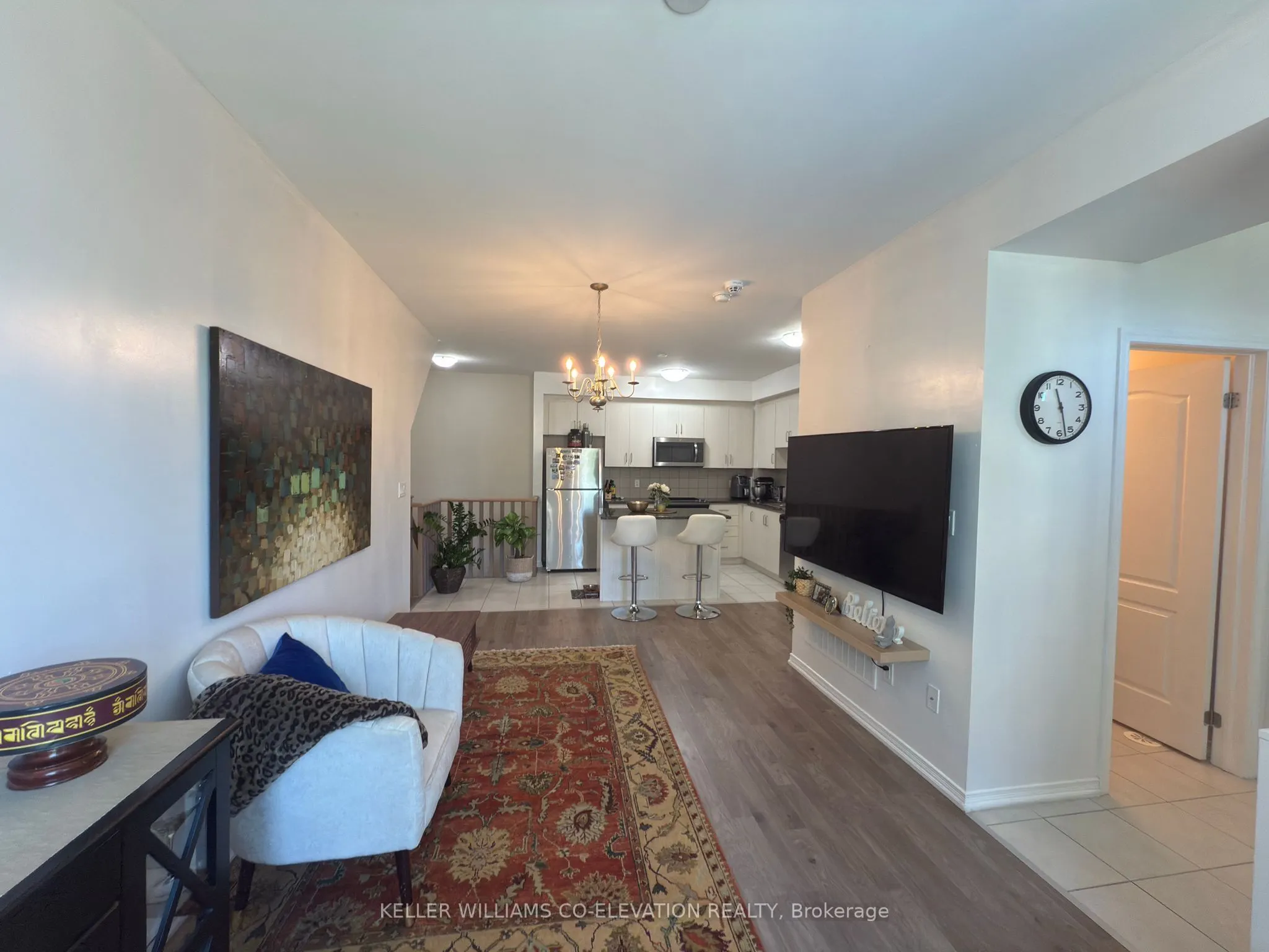 11 Applewood Lane, #112