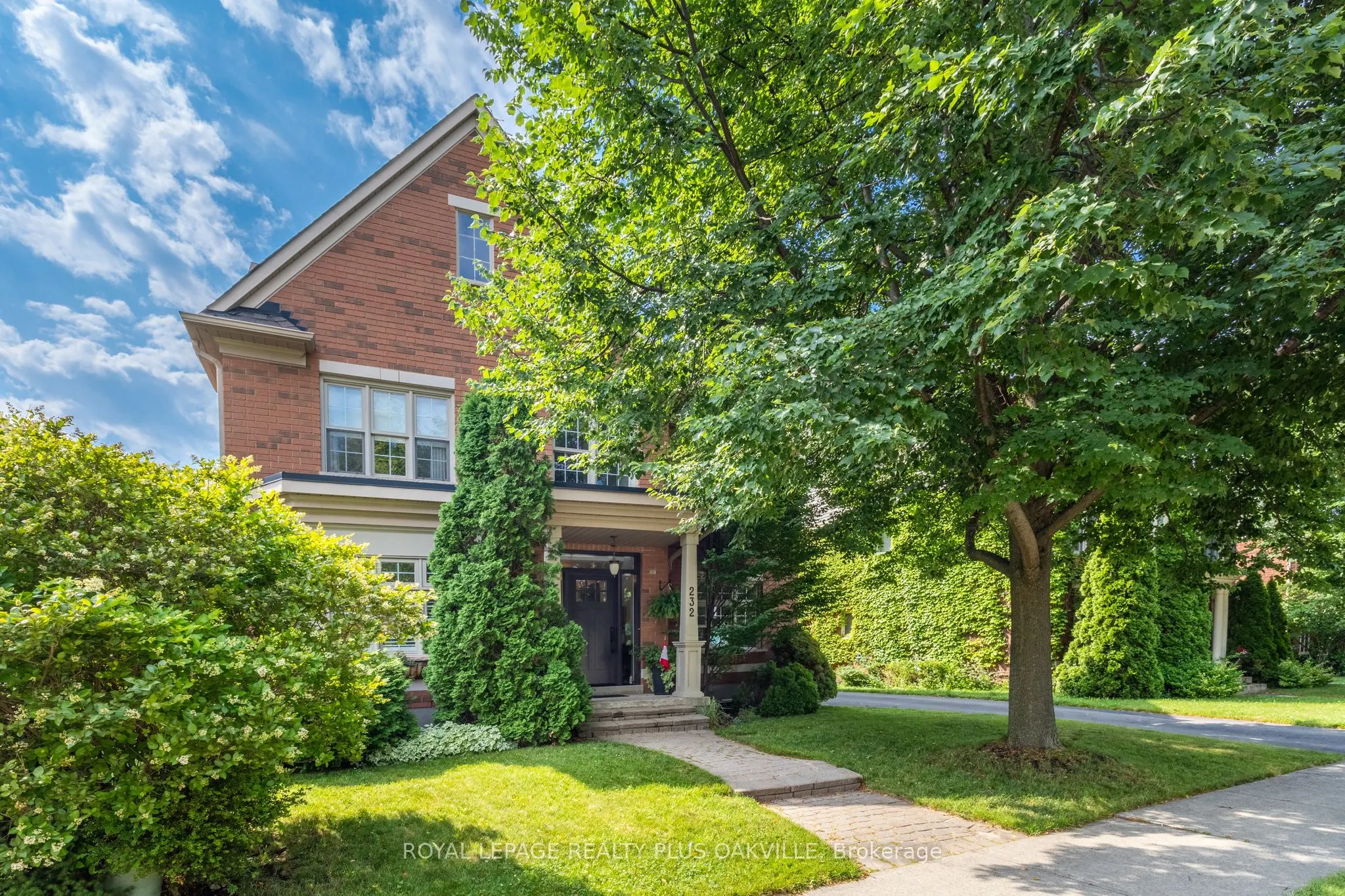 232 Lexington Road