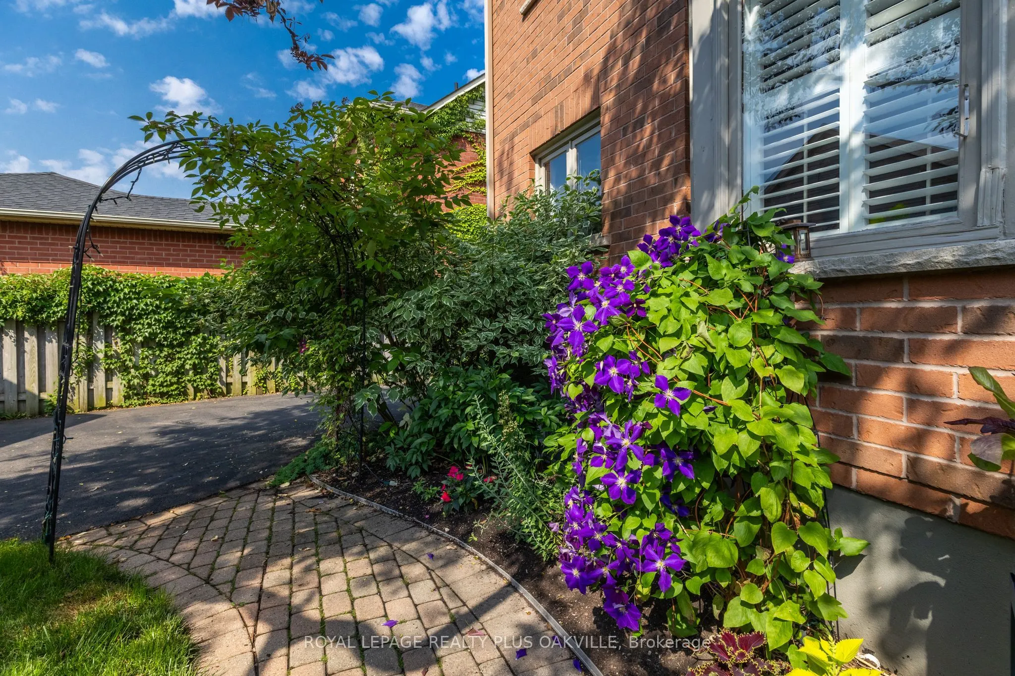 232 Lexington Road
