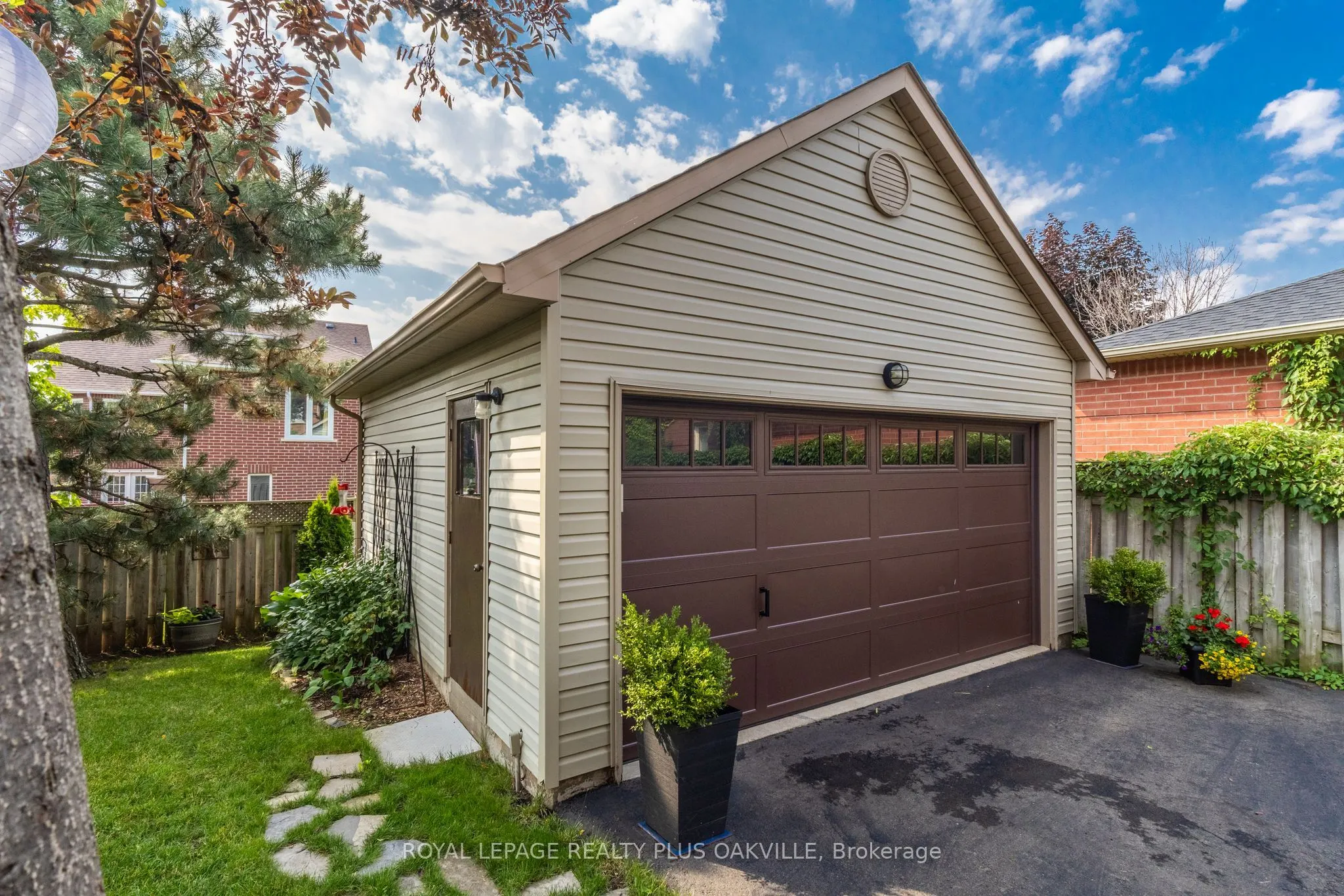 232 Lexington Road