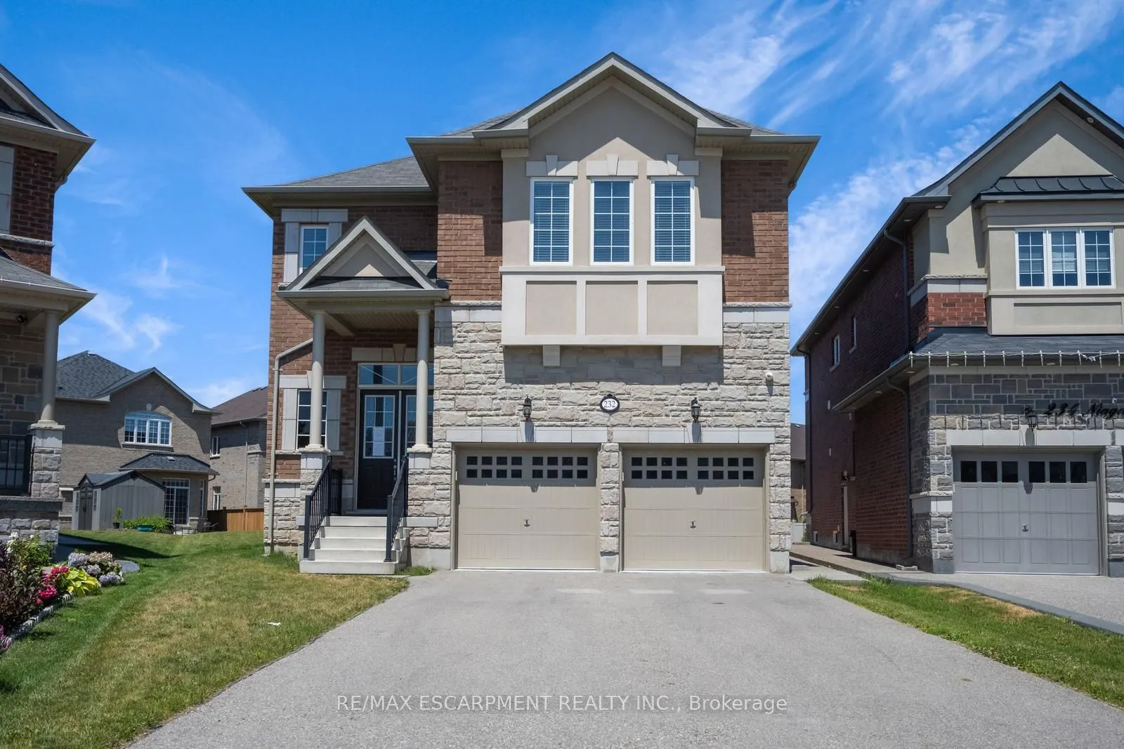 232 Niagara Trail