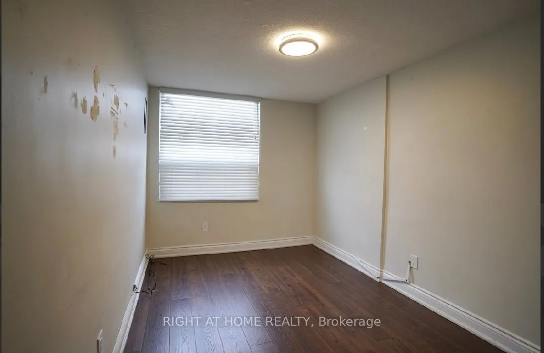 627 The West Mall, #2001