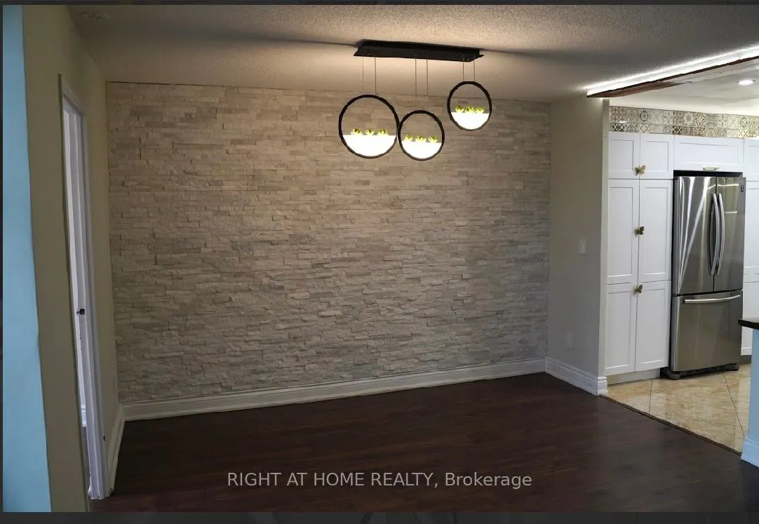 627 The West Mall, #2001