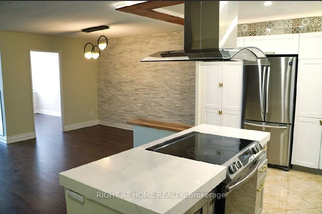 627 The West Mall, #2001