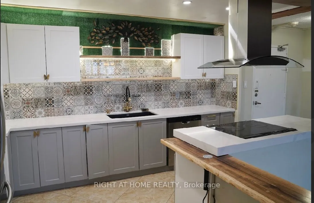 627 The West Mall, #2001