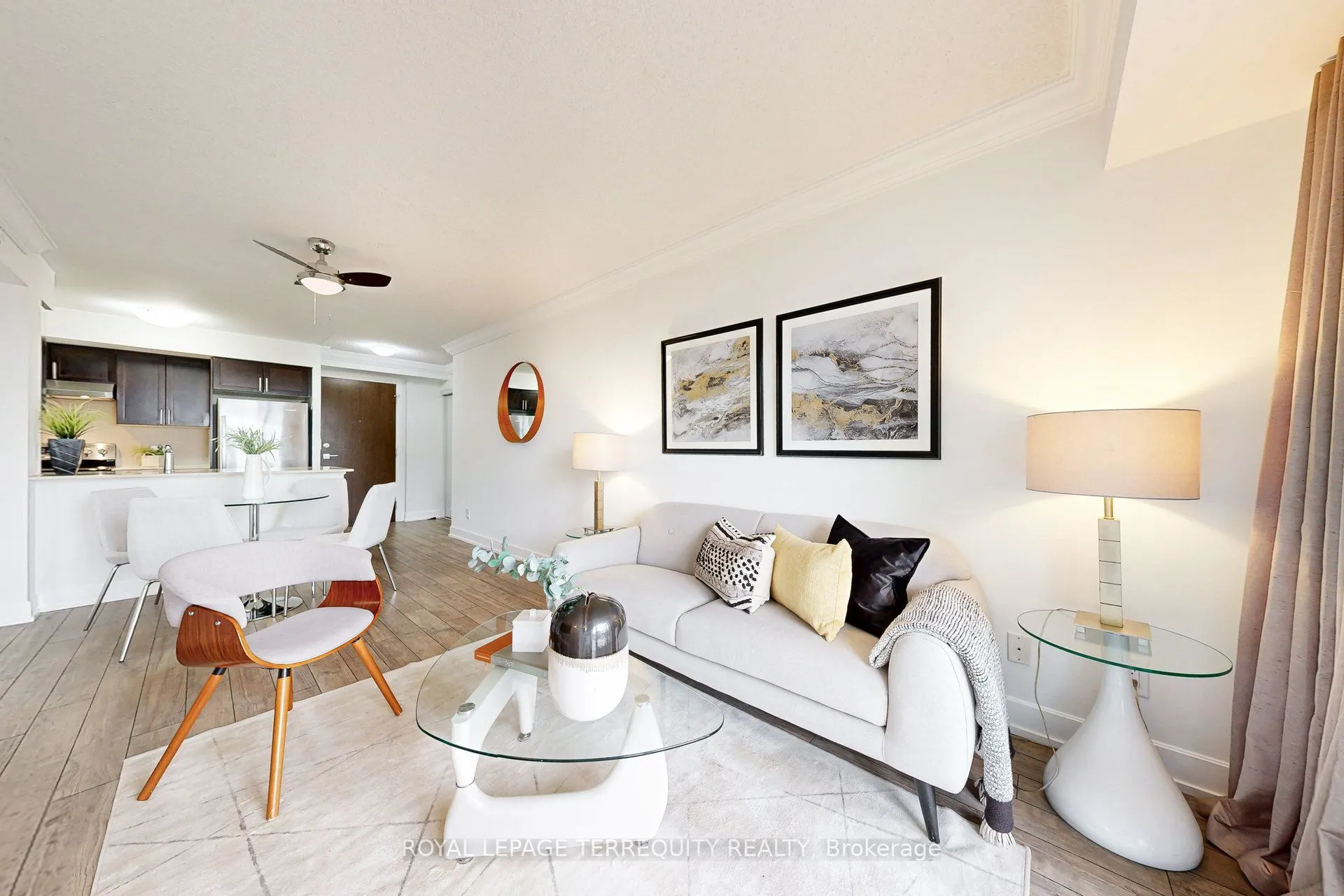 2 Eva Road, #529