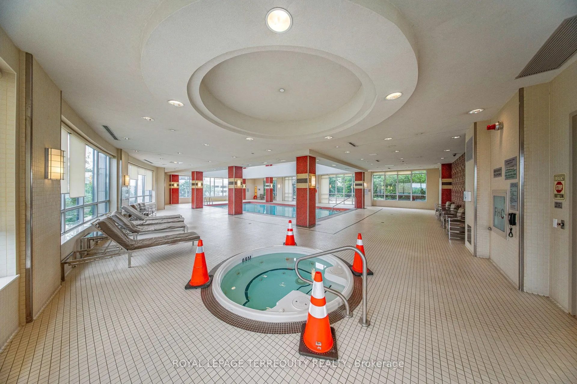 2 Eva Road, #529