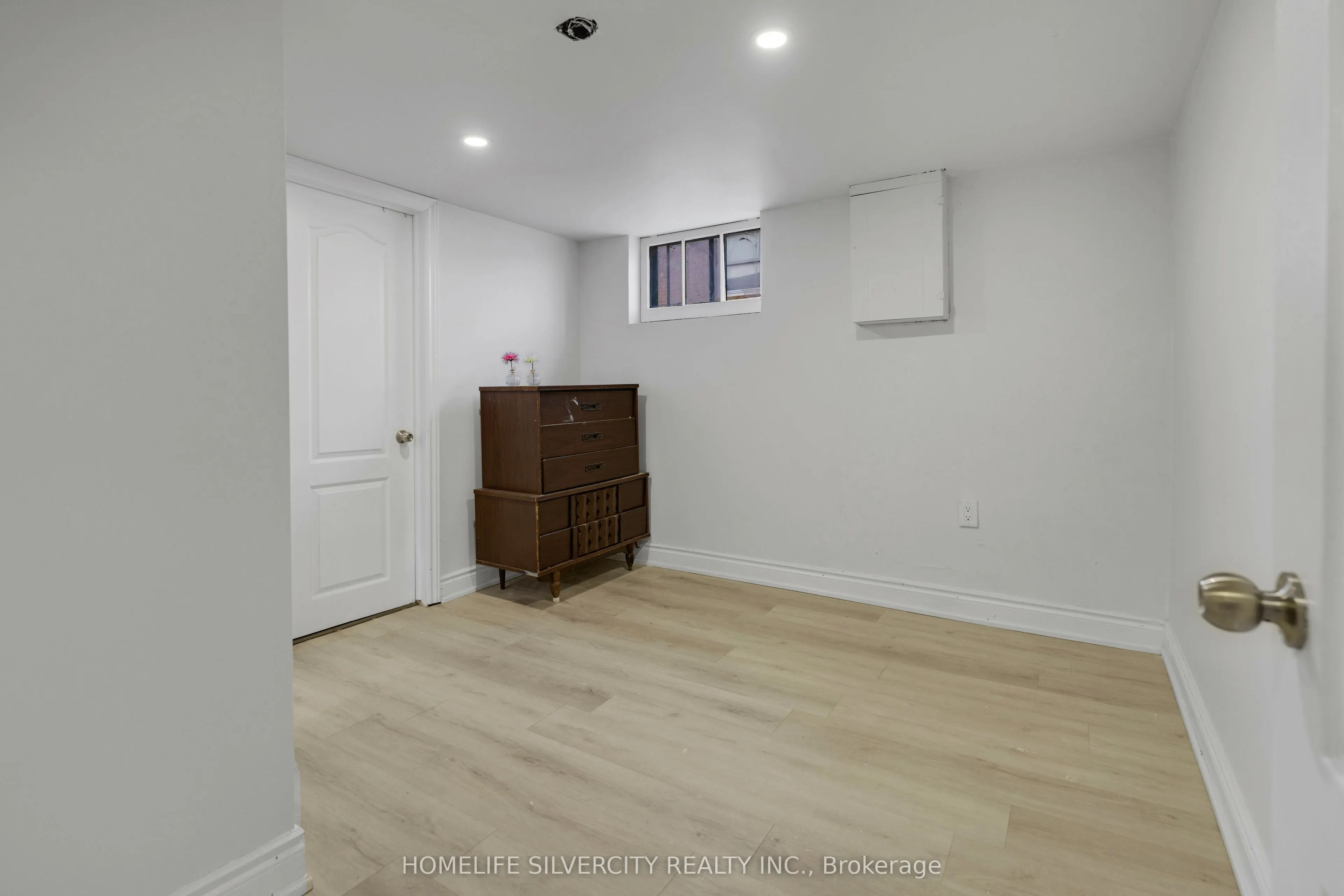 1 Studley Street