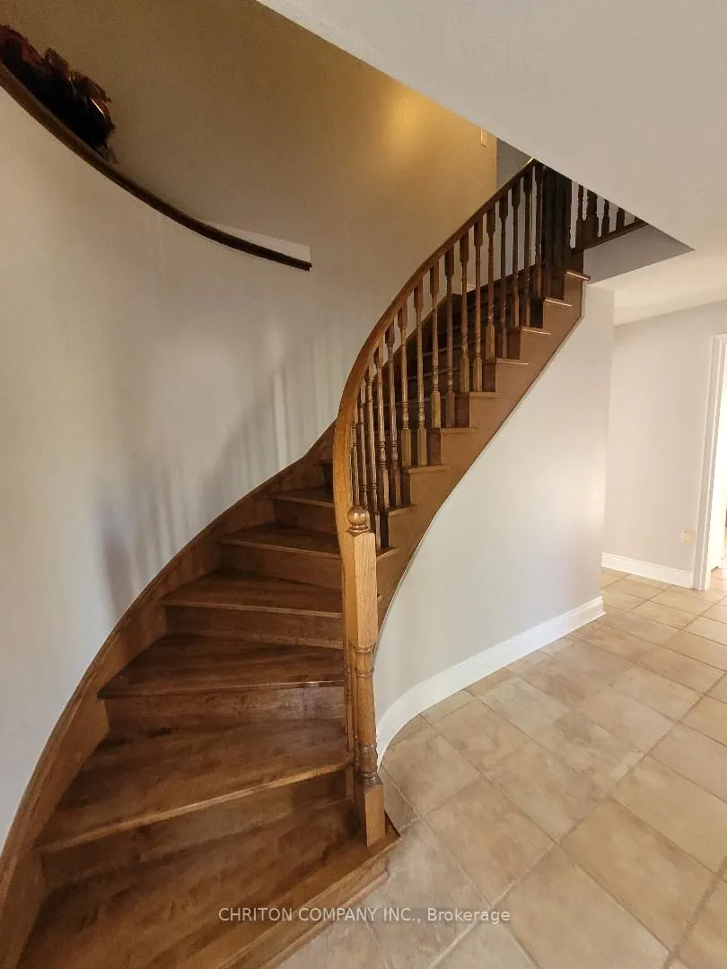 1078 Lovingston Crescent