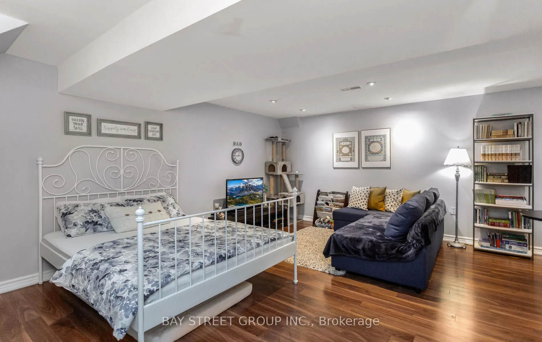 4238 Thomas Alton Boulevard