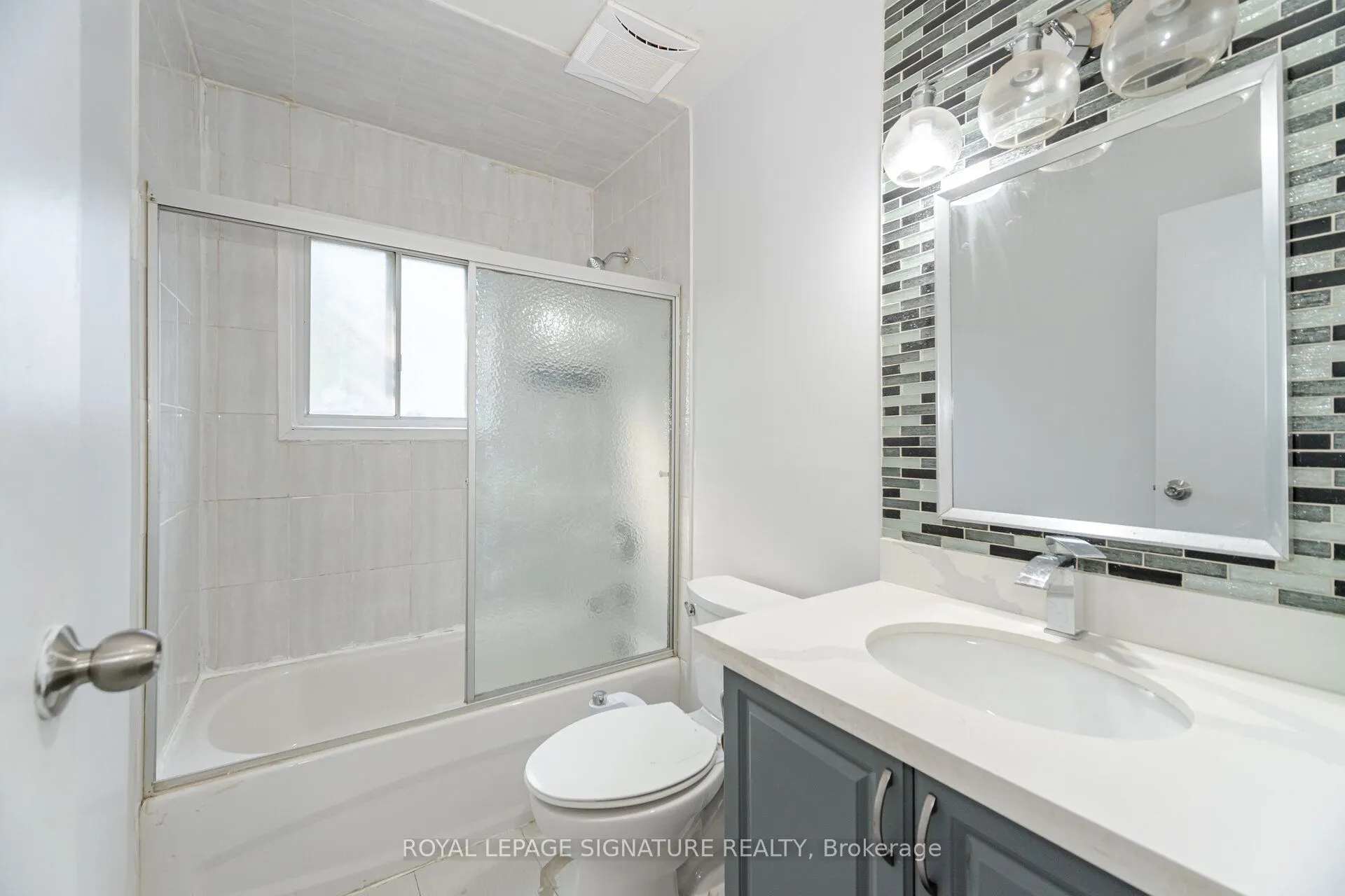 48 Gladsmore Crescent, #1